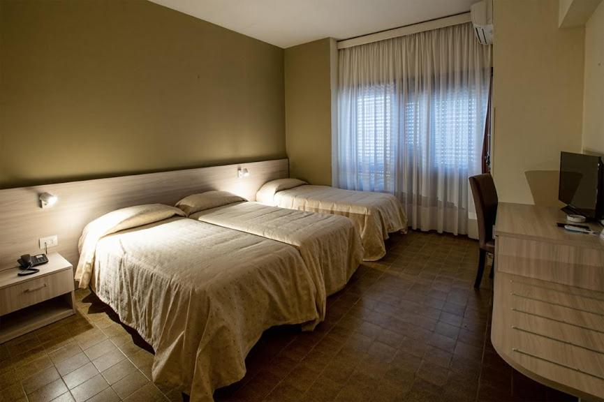 Triple Room - Photo 1