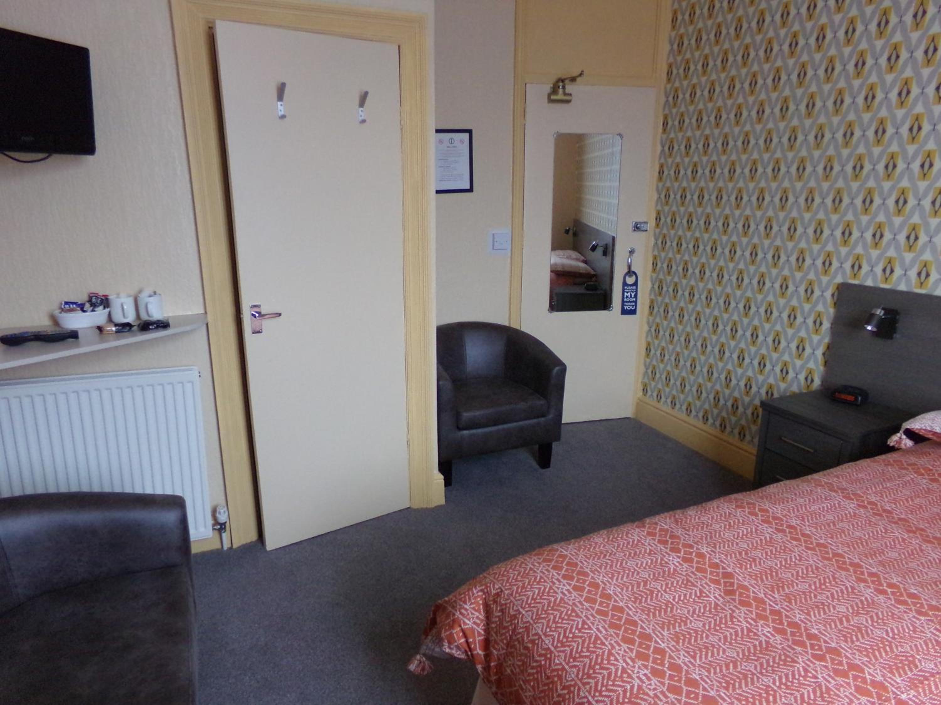 Standard Double Room photo 3