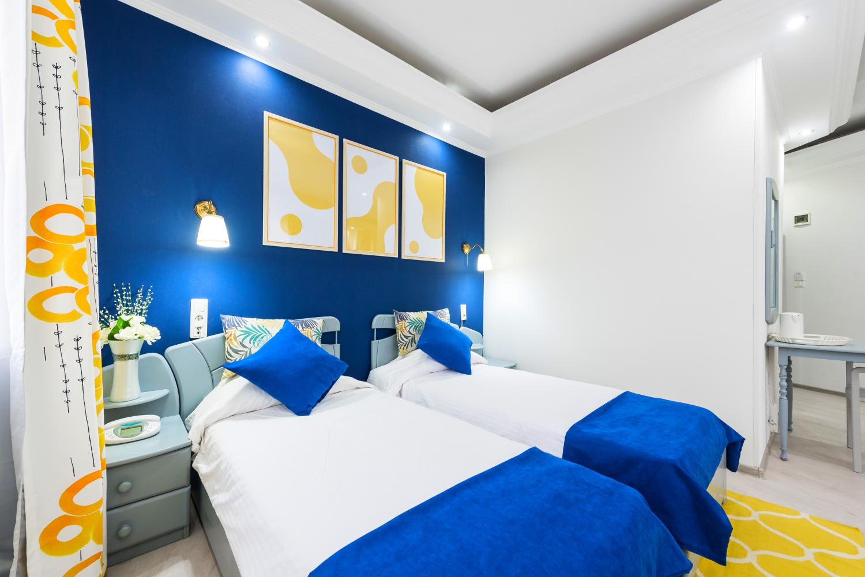Twin Room - Photo 4