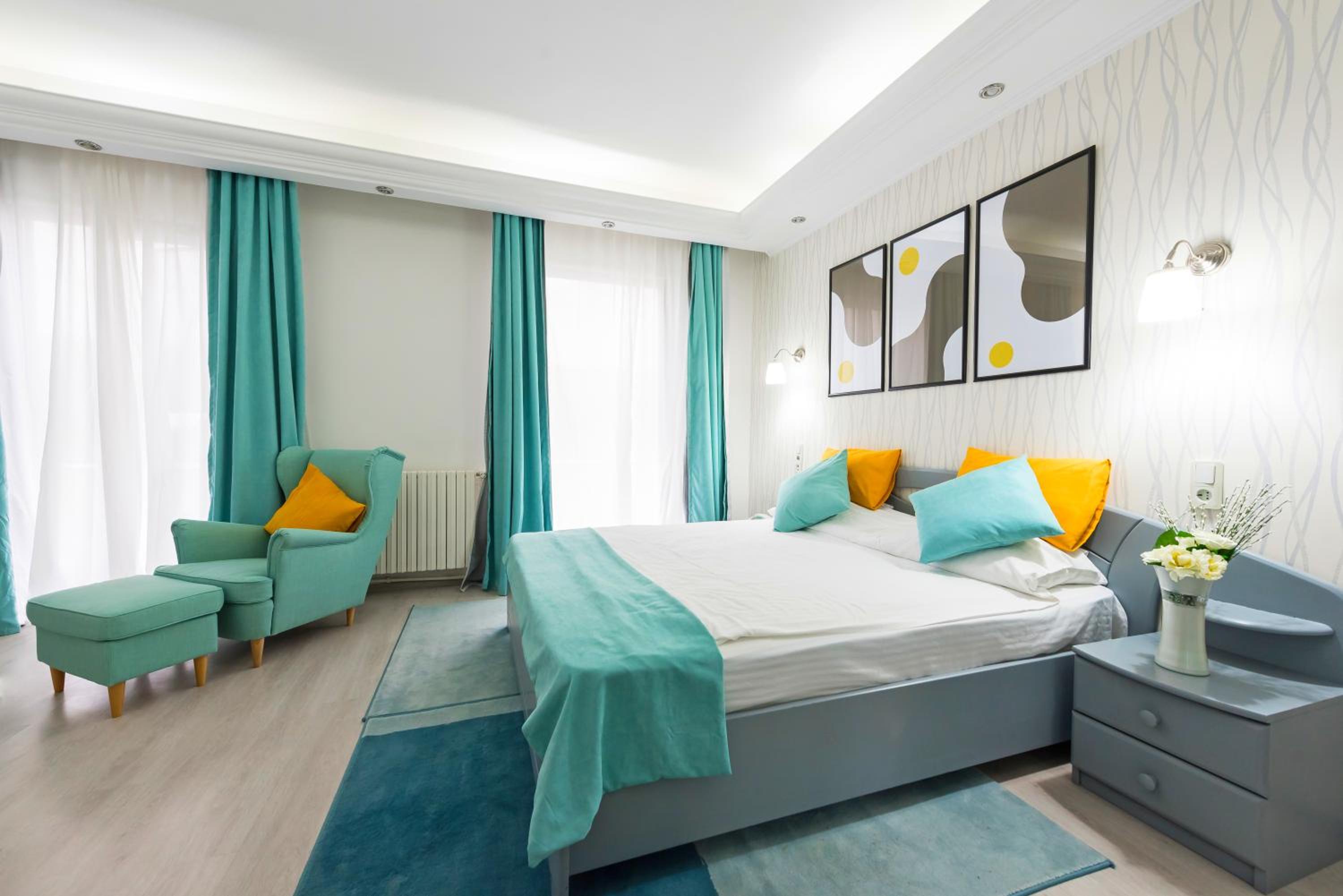 Standard Double Room - Photo 9