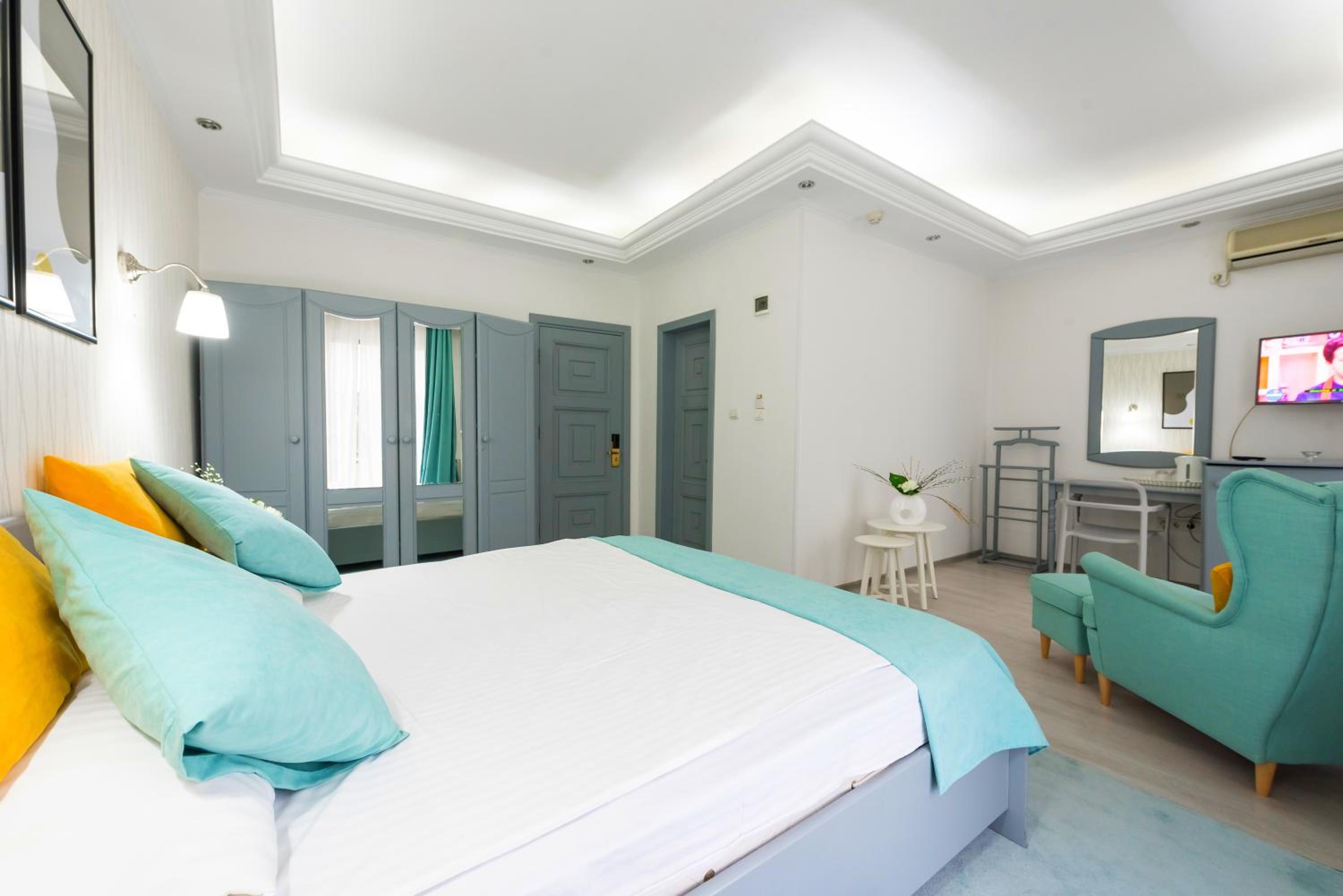 Standard Double Room - Photo 4