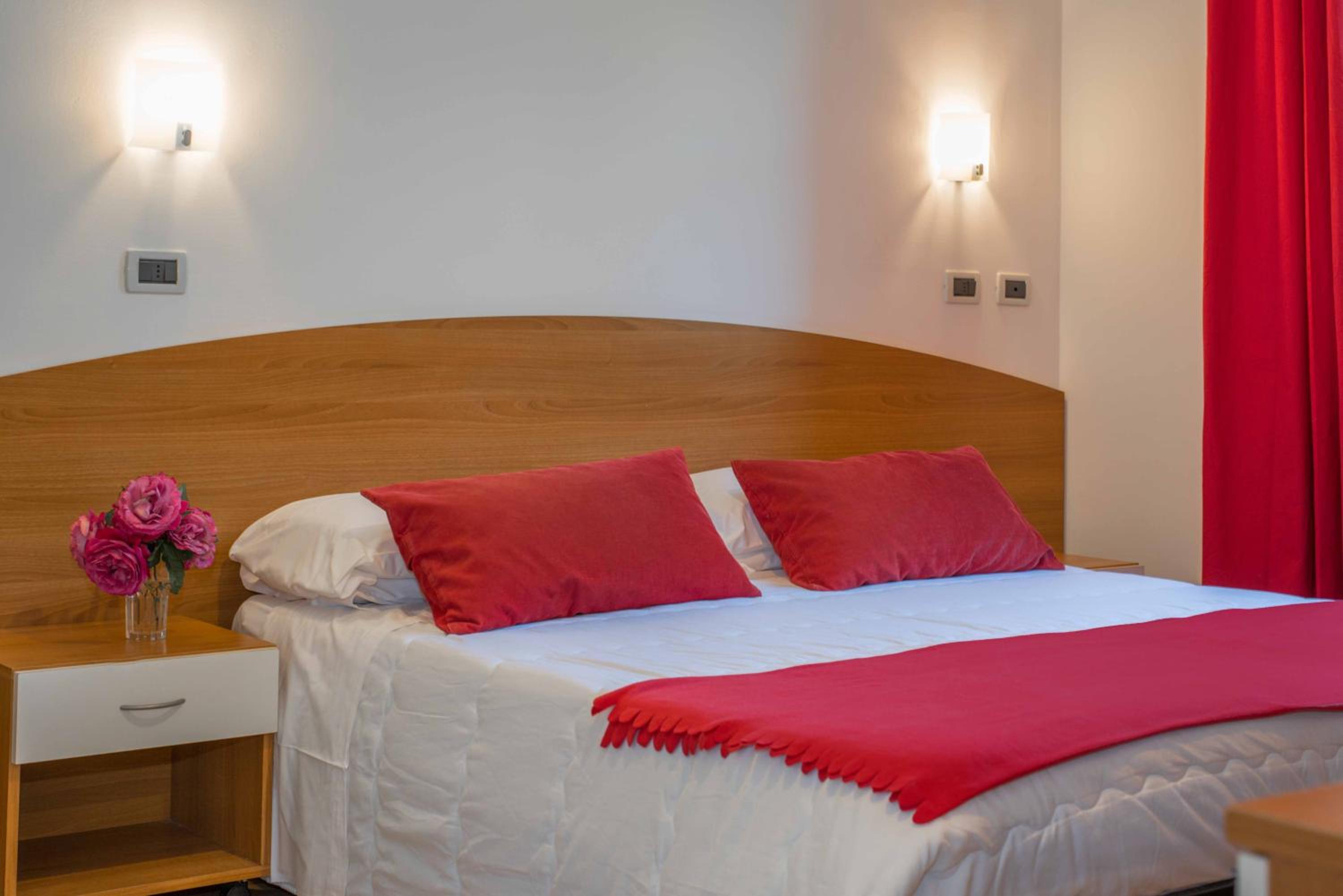 Double or Twin Room photo 2