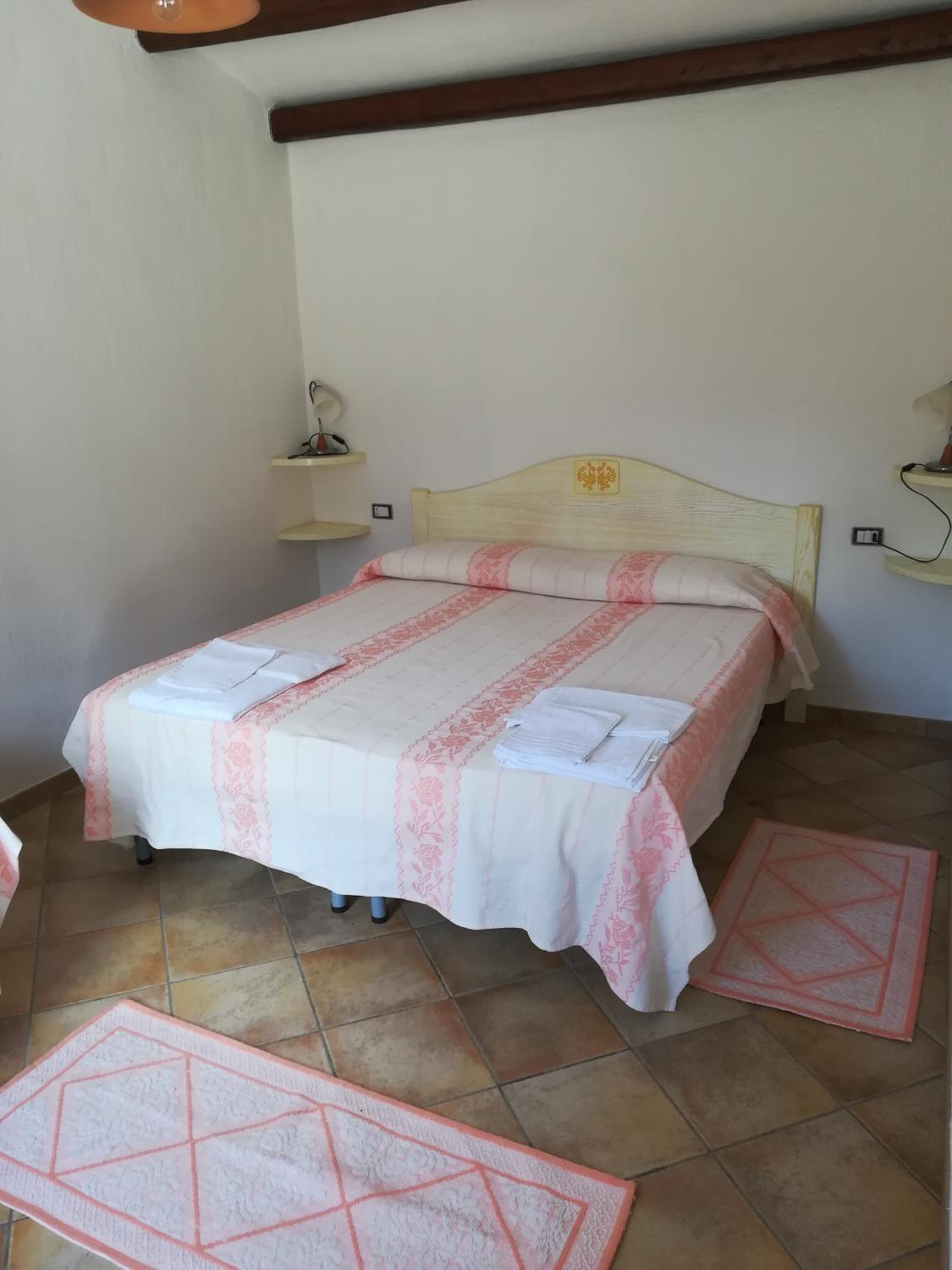 Deluxe Double or Twin Room photo 3
