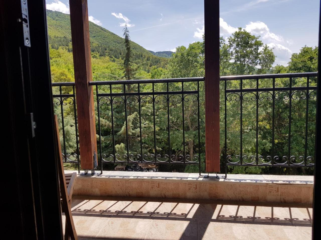 Twin Room with Mountain View - Photo 2