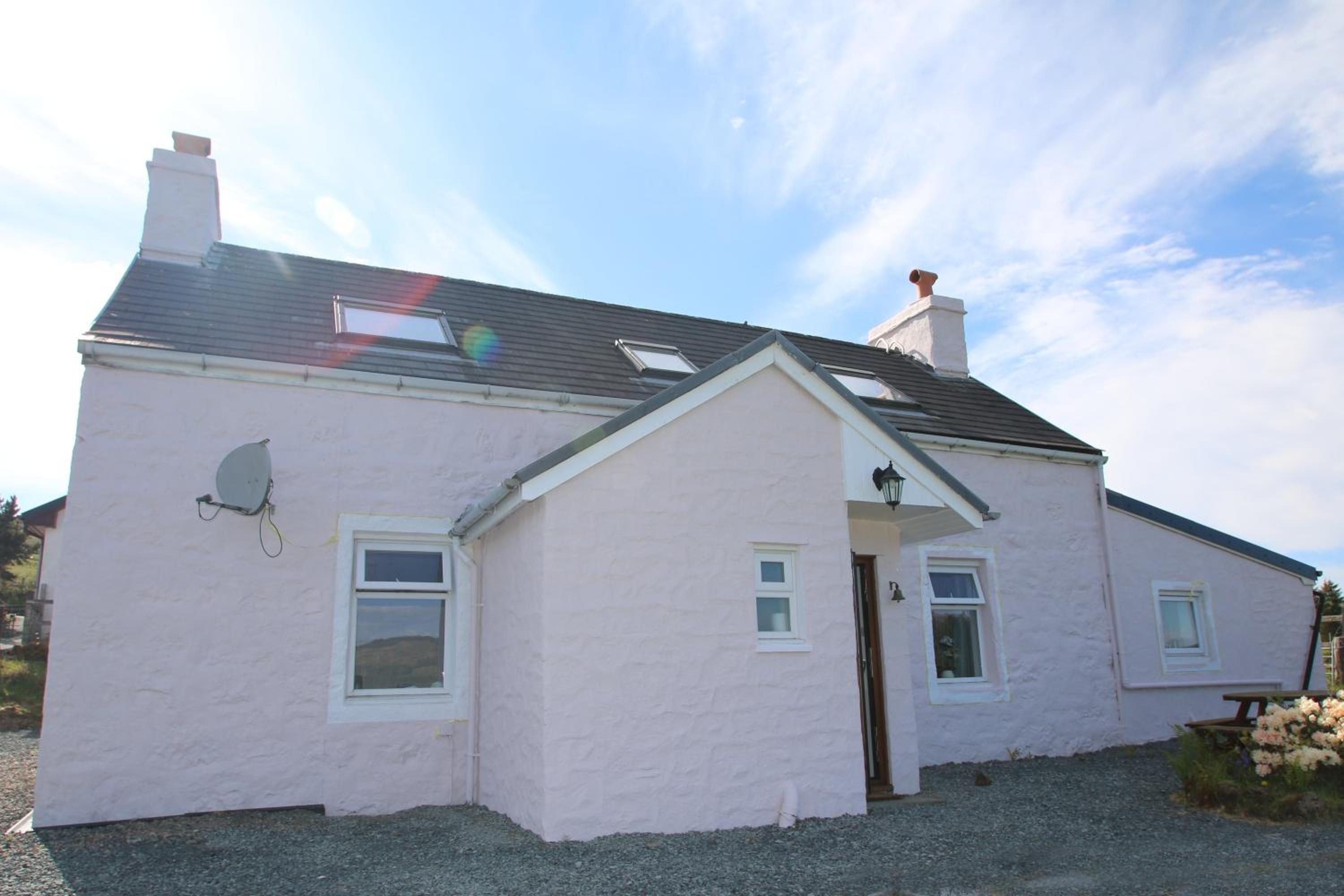 Three-Bedroom House photo 2