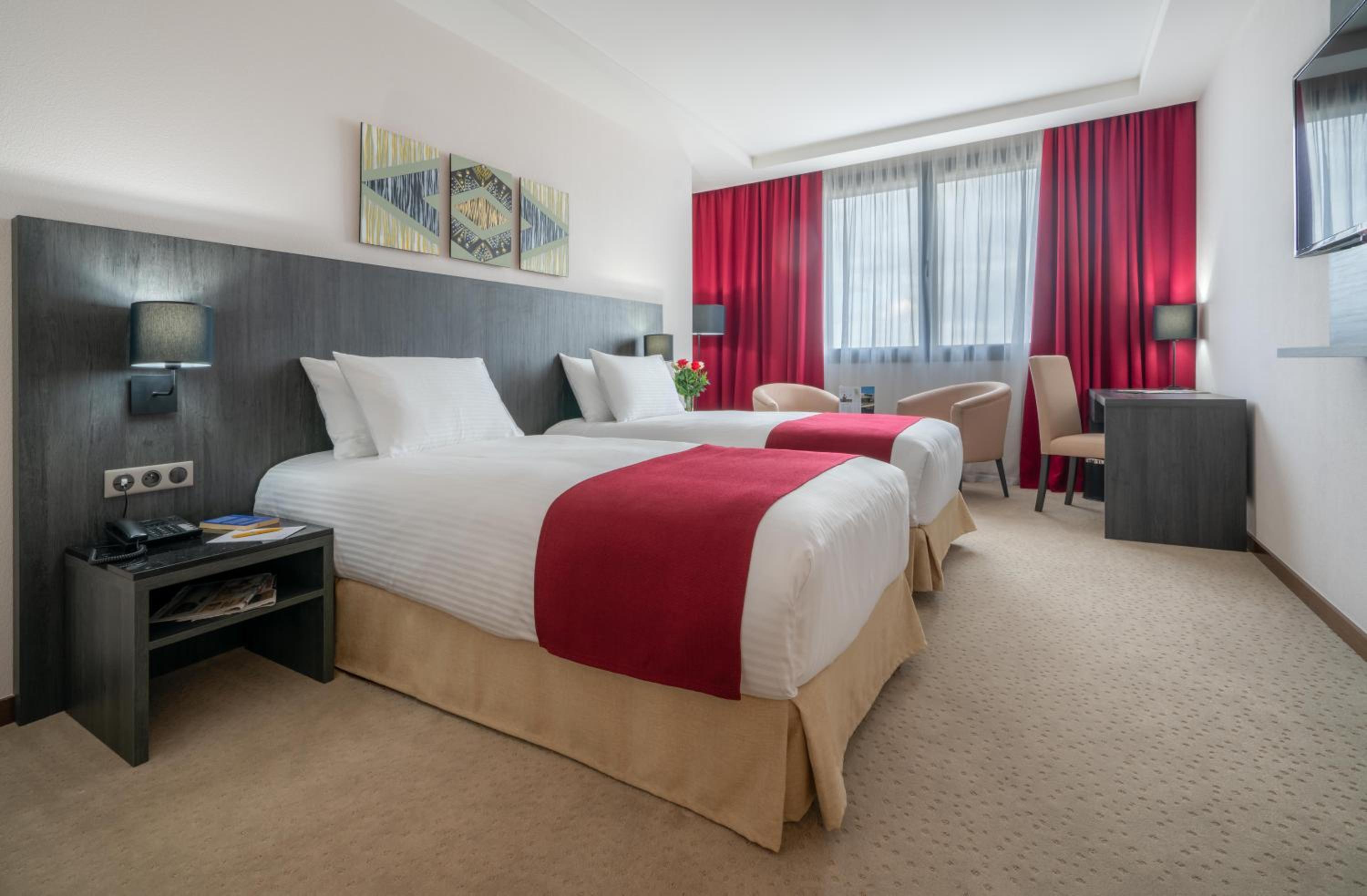 Deluxe Twin Room photo 1