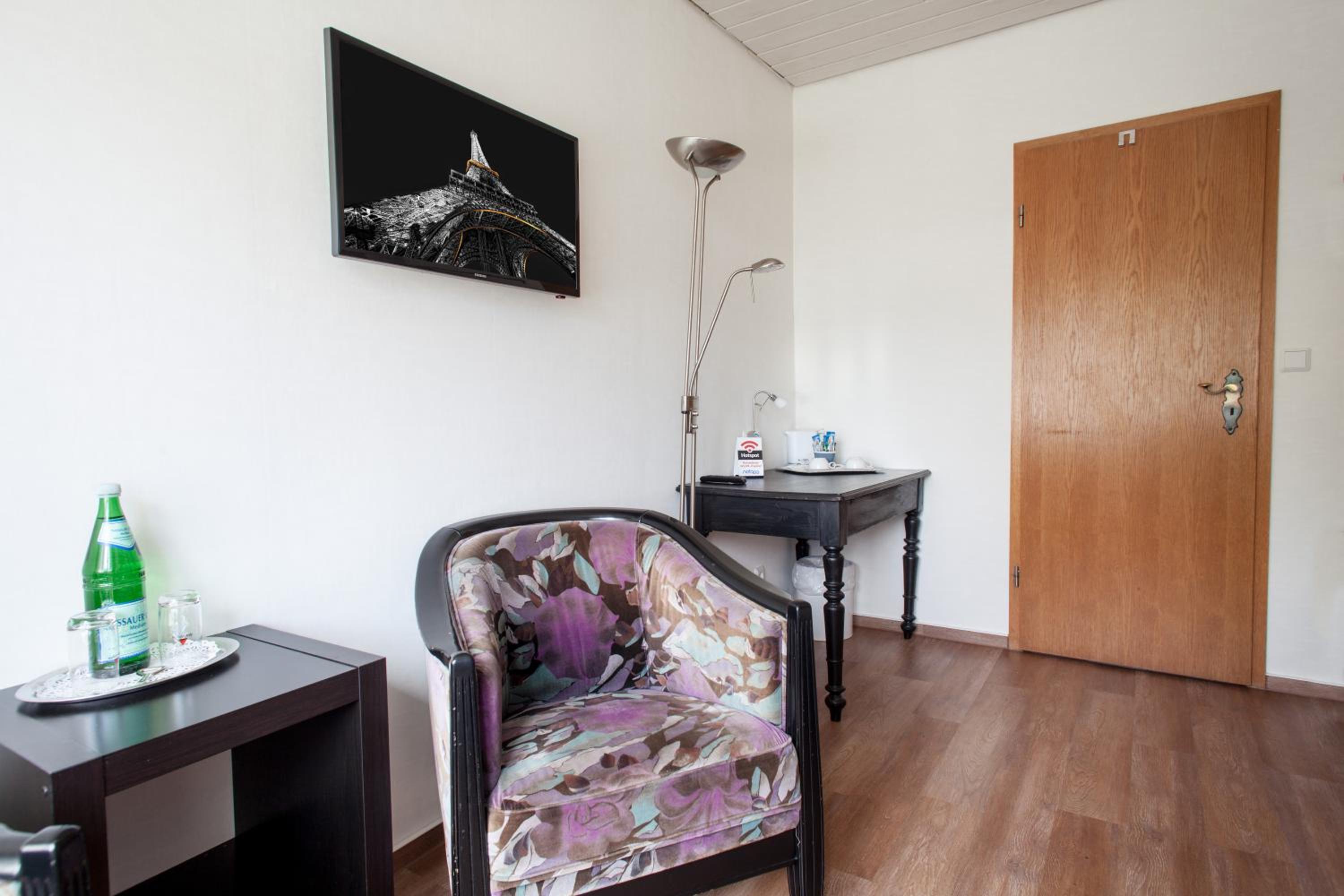Single Room photo 3