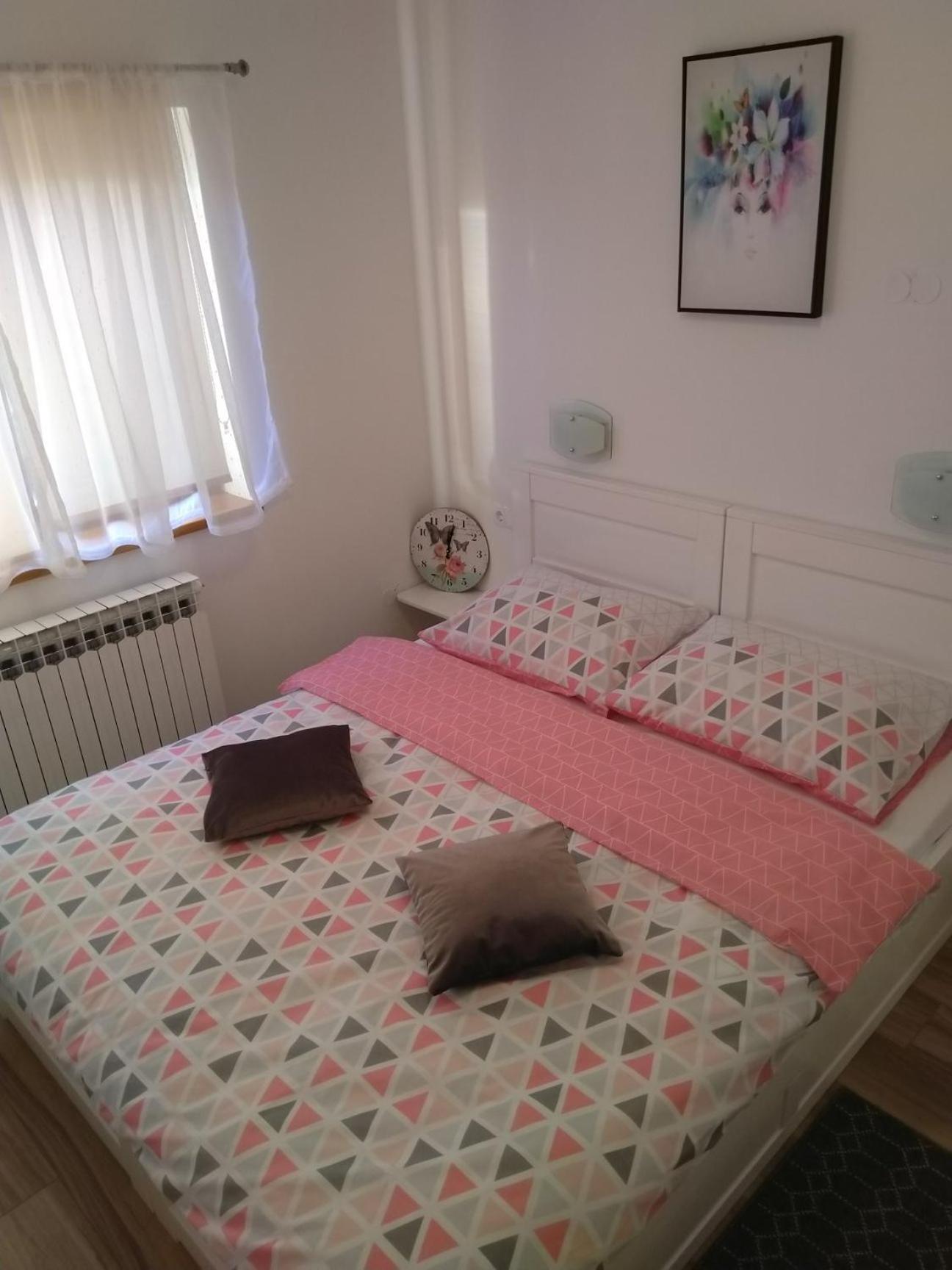 Studio Apartment photo 1