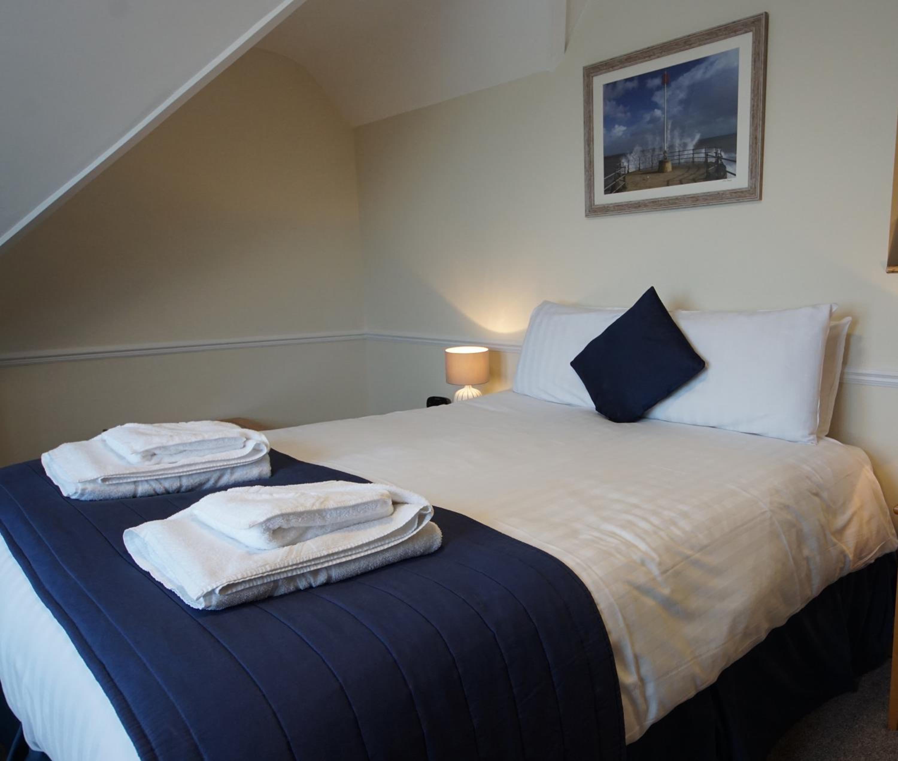 Superior Double Room with Sea View - Photo 3
