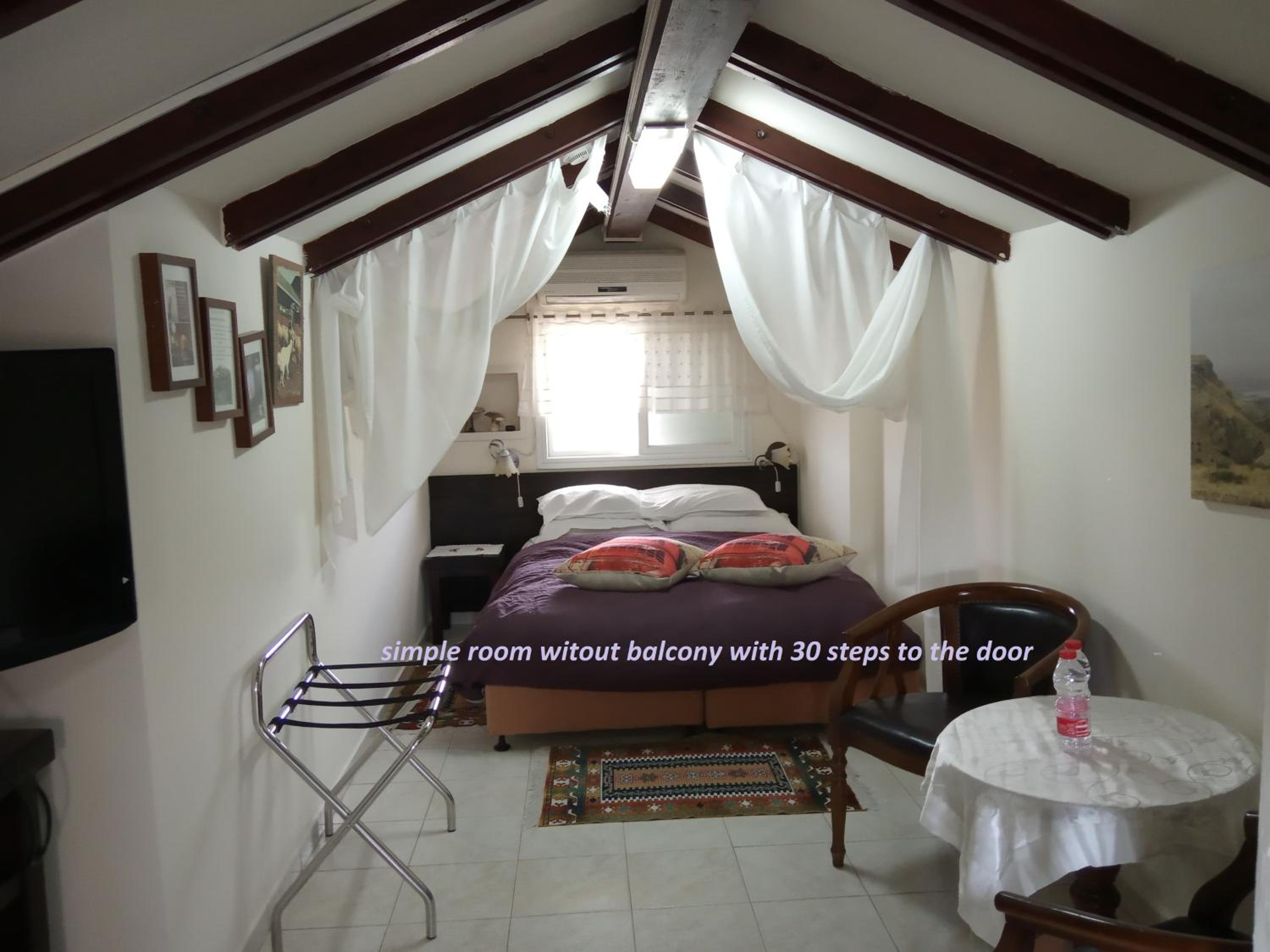 Budget Double Room photo 1