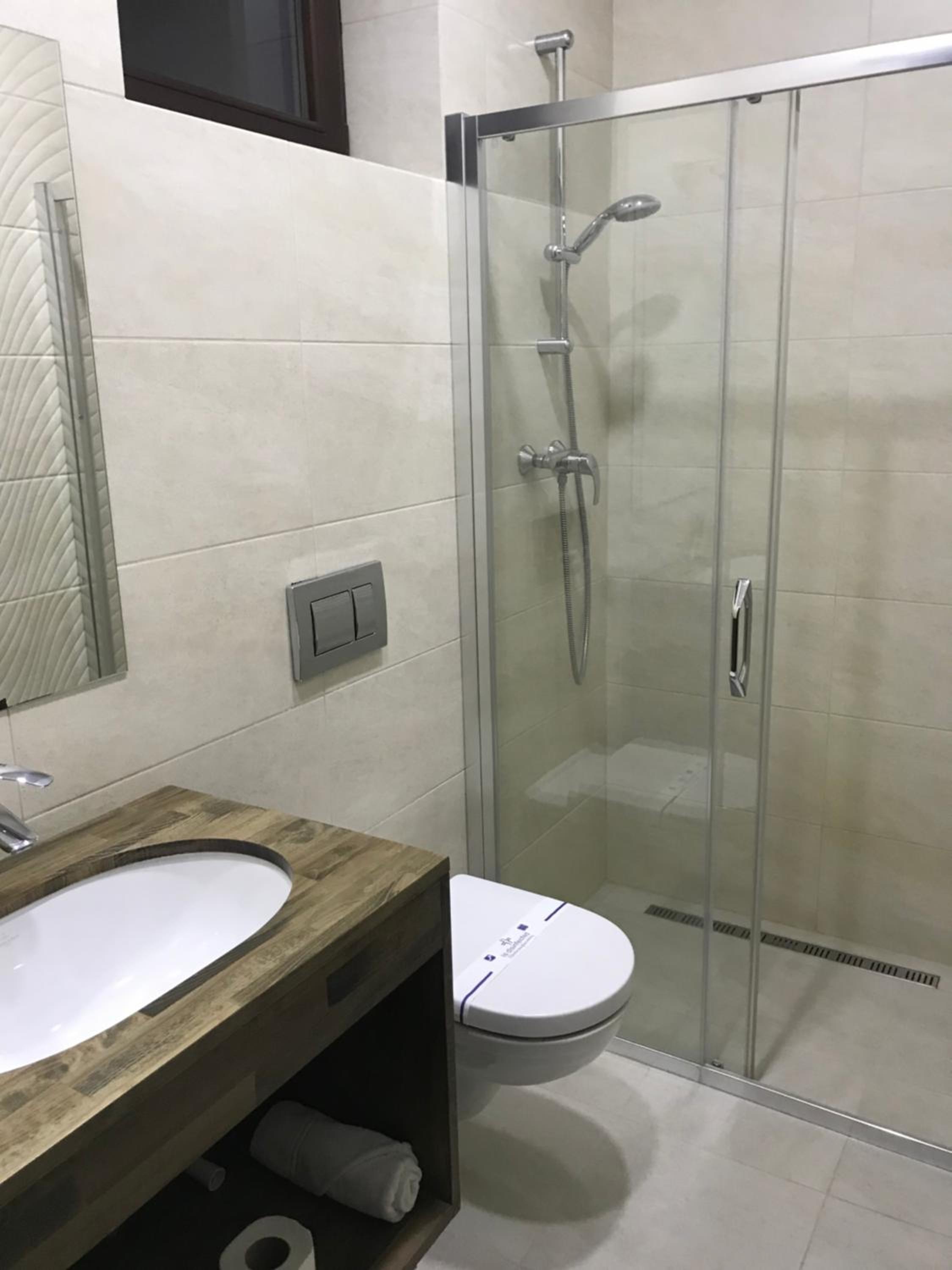 Deluxe Double or Twin Room photo 3