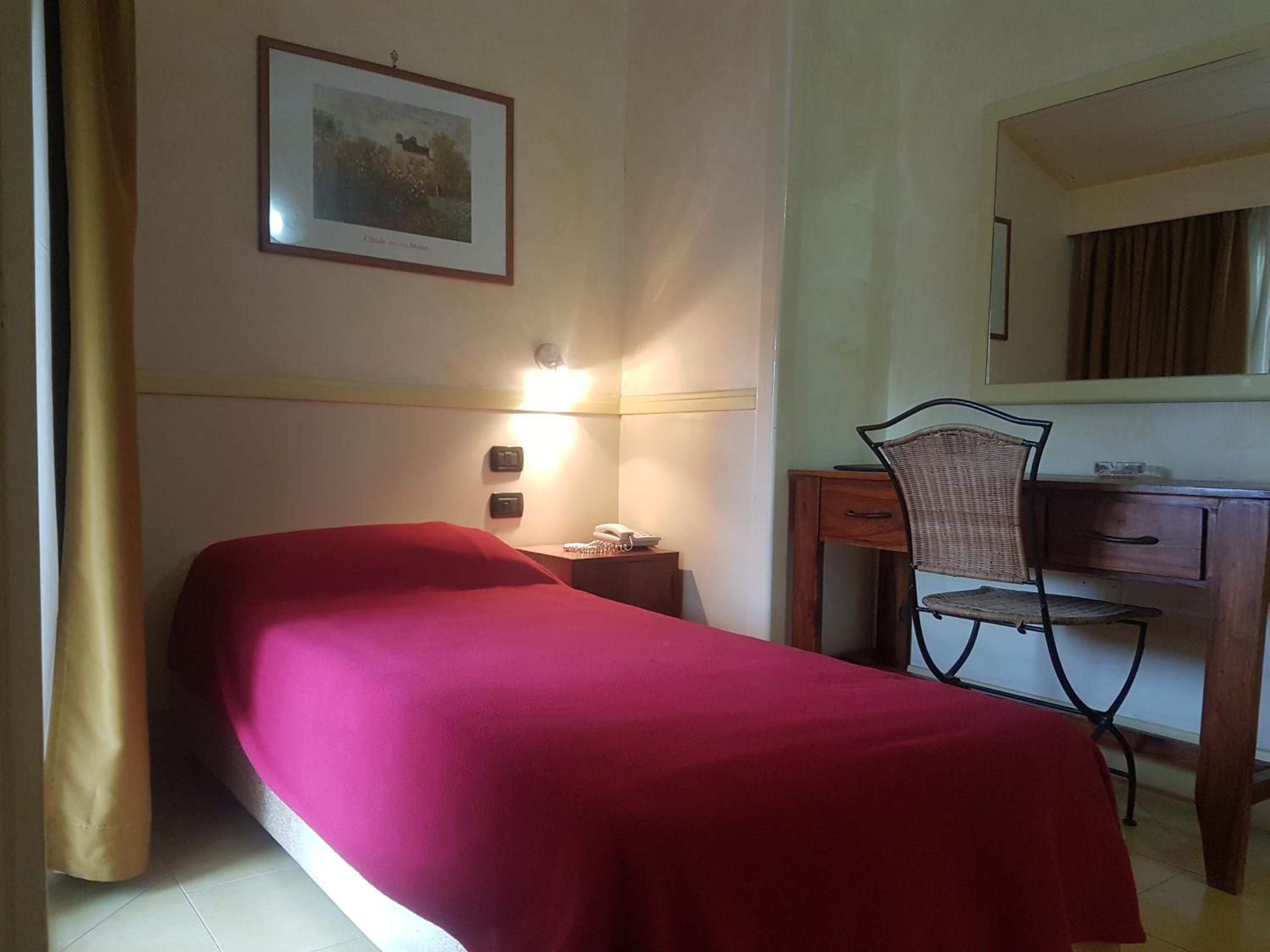 Budget Single Room
