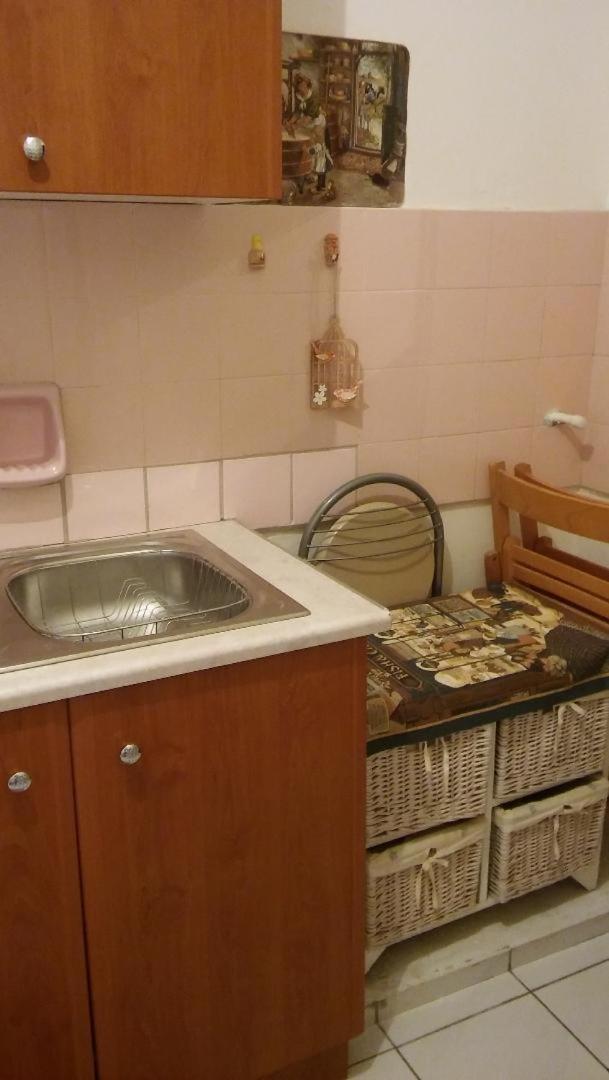 Two-Bedroom Apartment - Photo 24