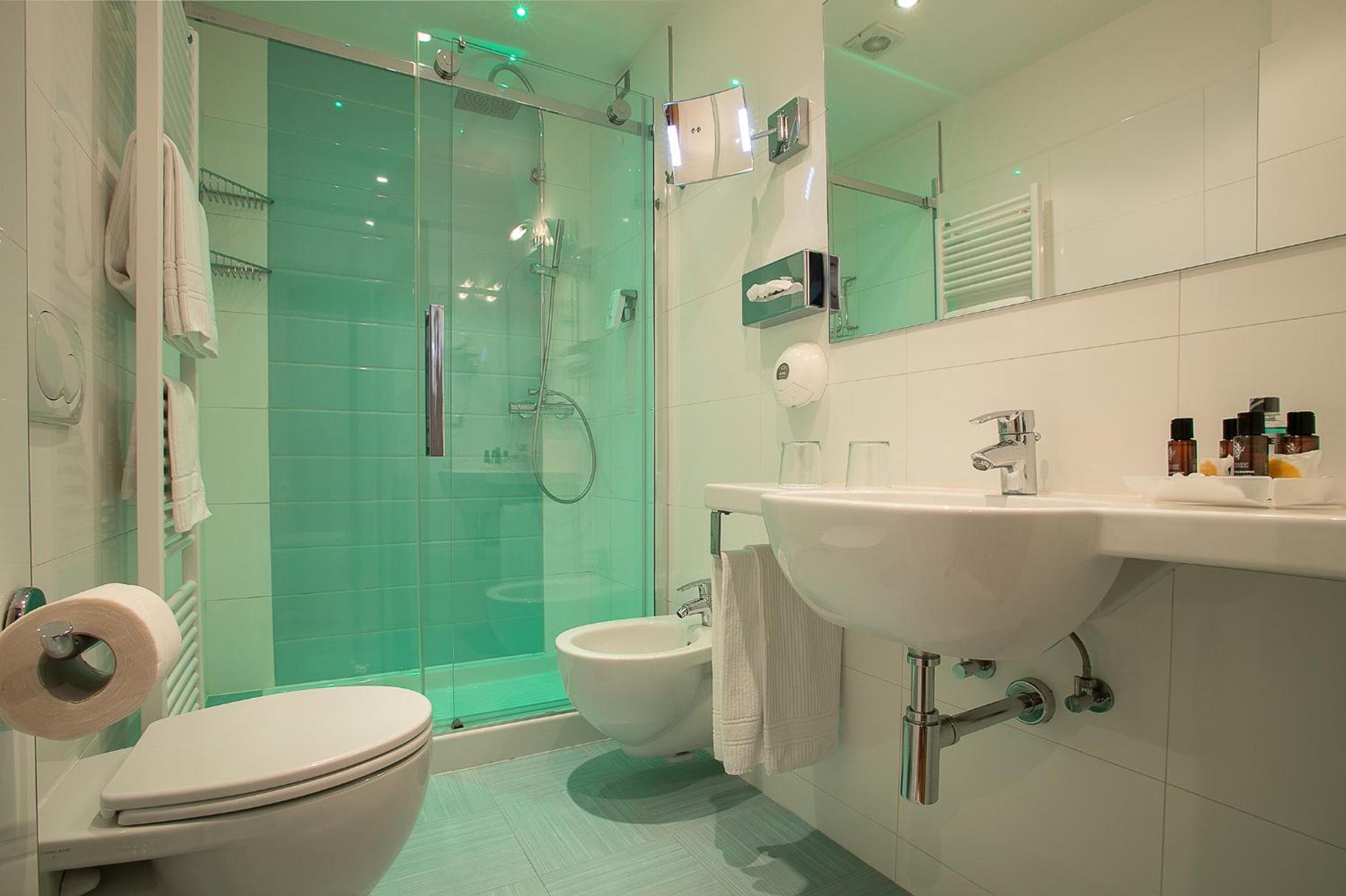 Deluxe Triple Room photo 2