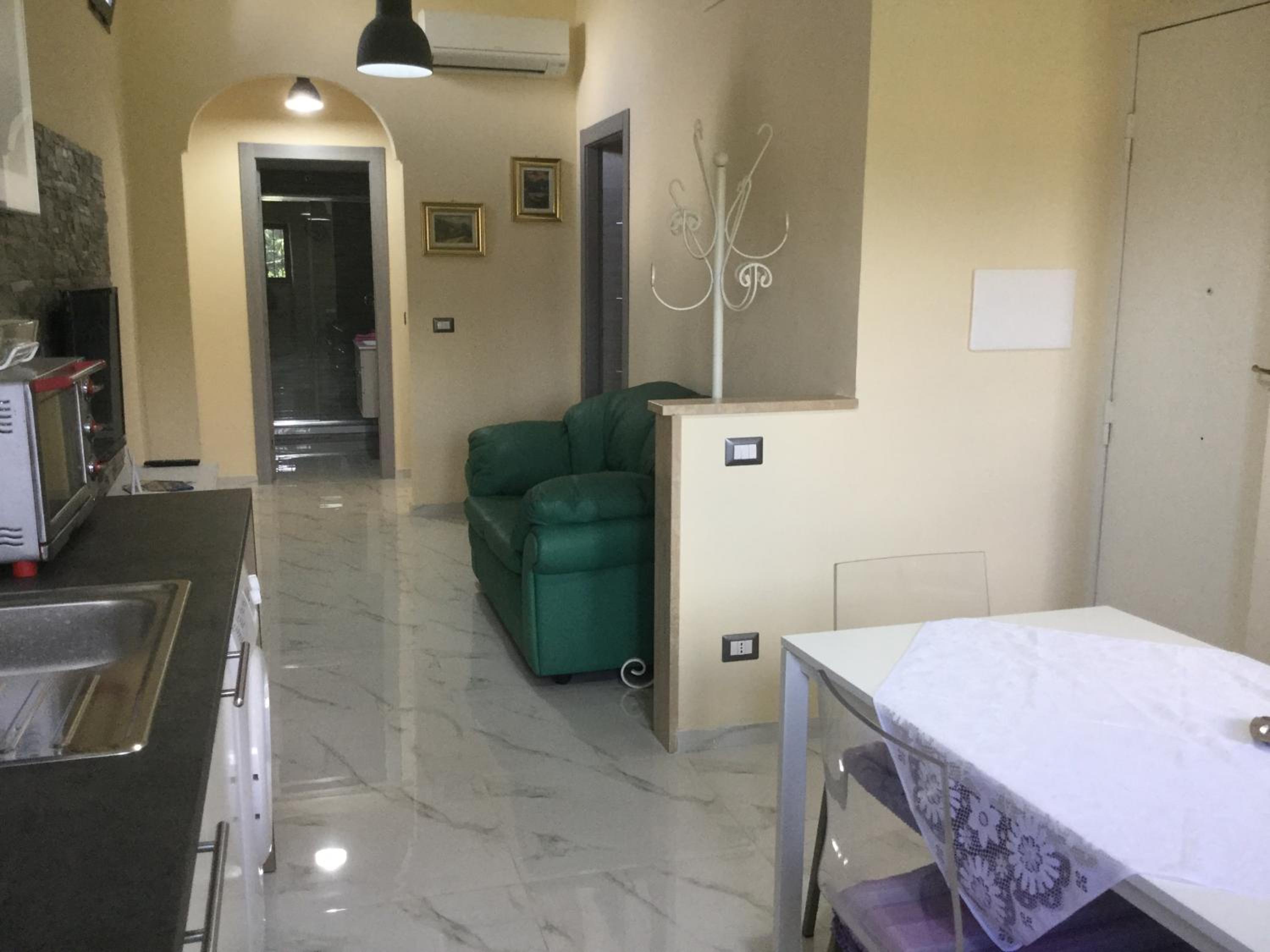 Two-Bedroom Apartment - Photo 18