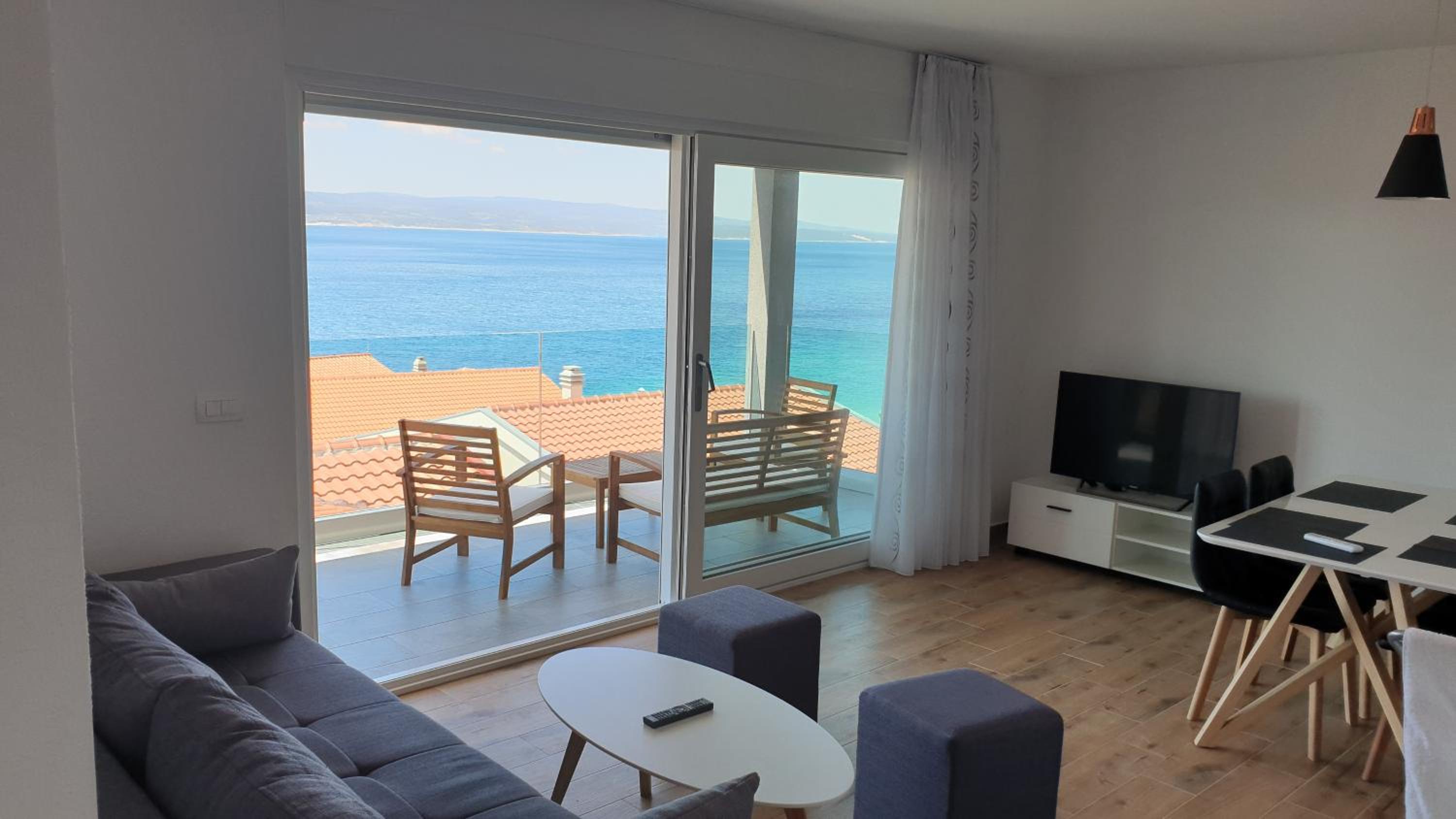 Apartment with Sea View photo 2