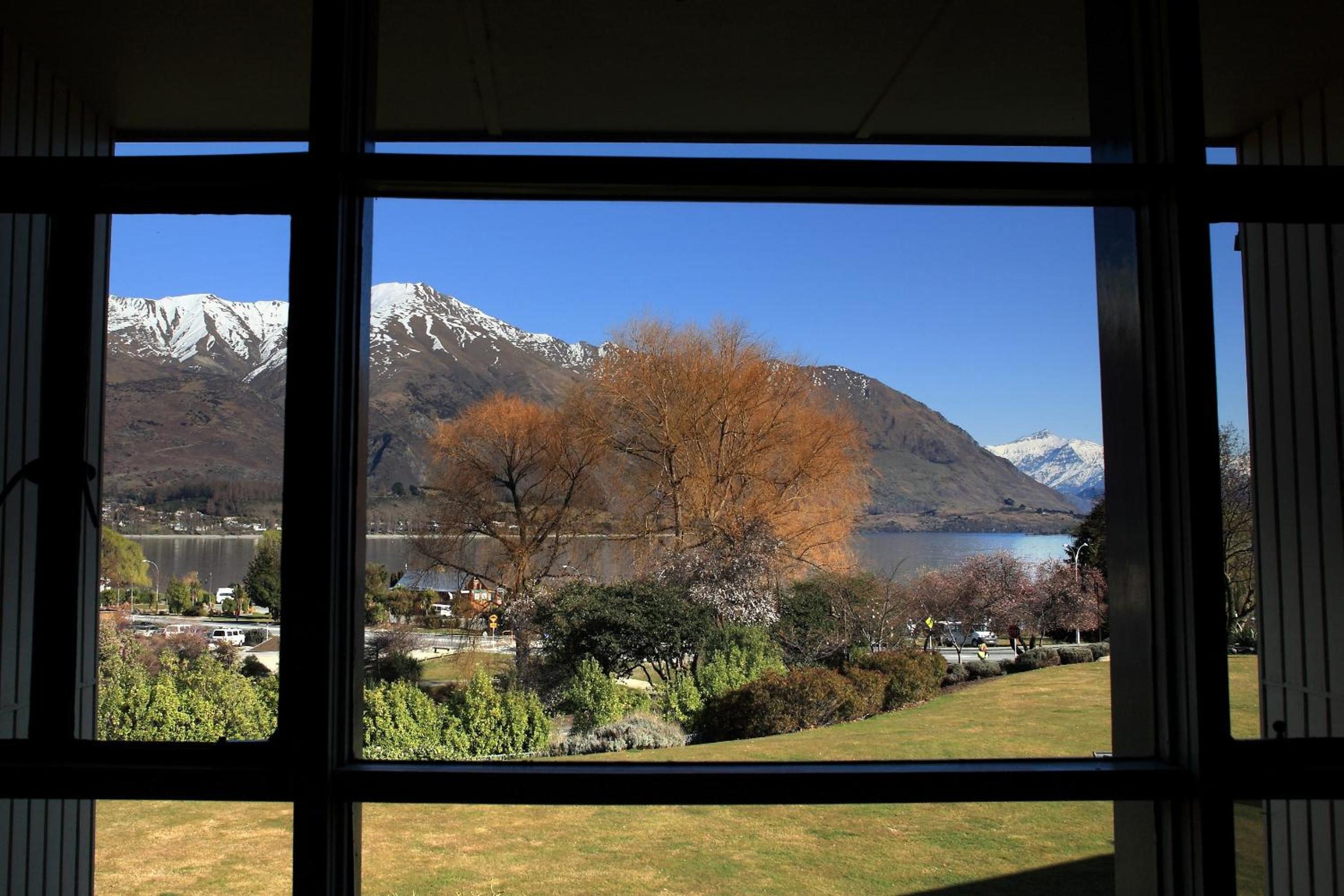 Double or Twin Room with Lake View photo 1