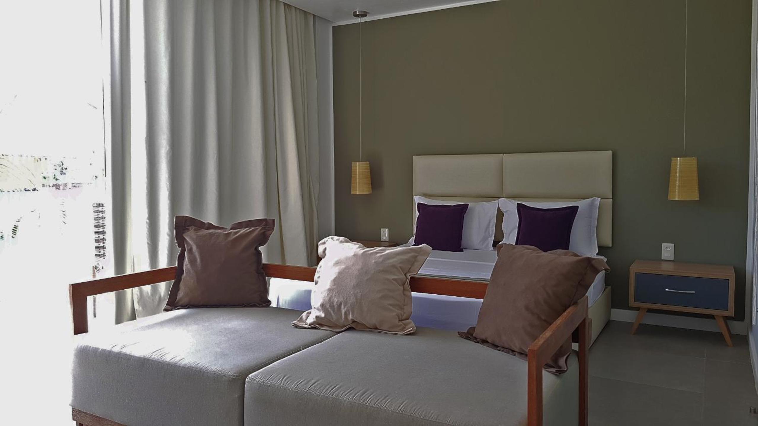 Deluxe King Suite - Photo 14