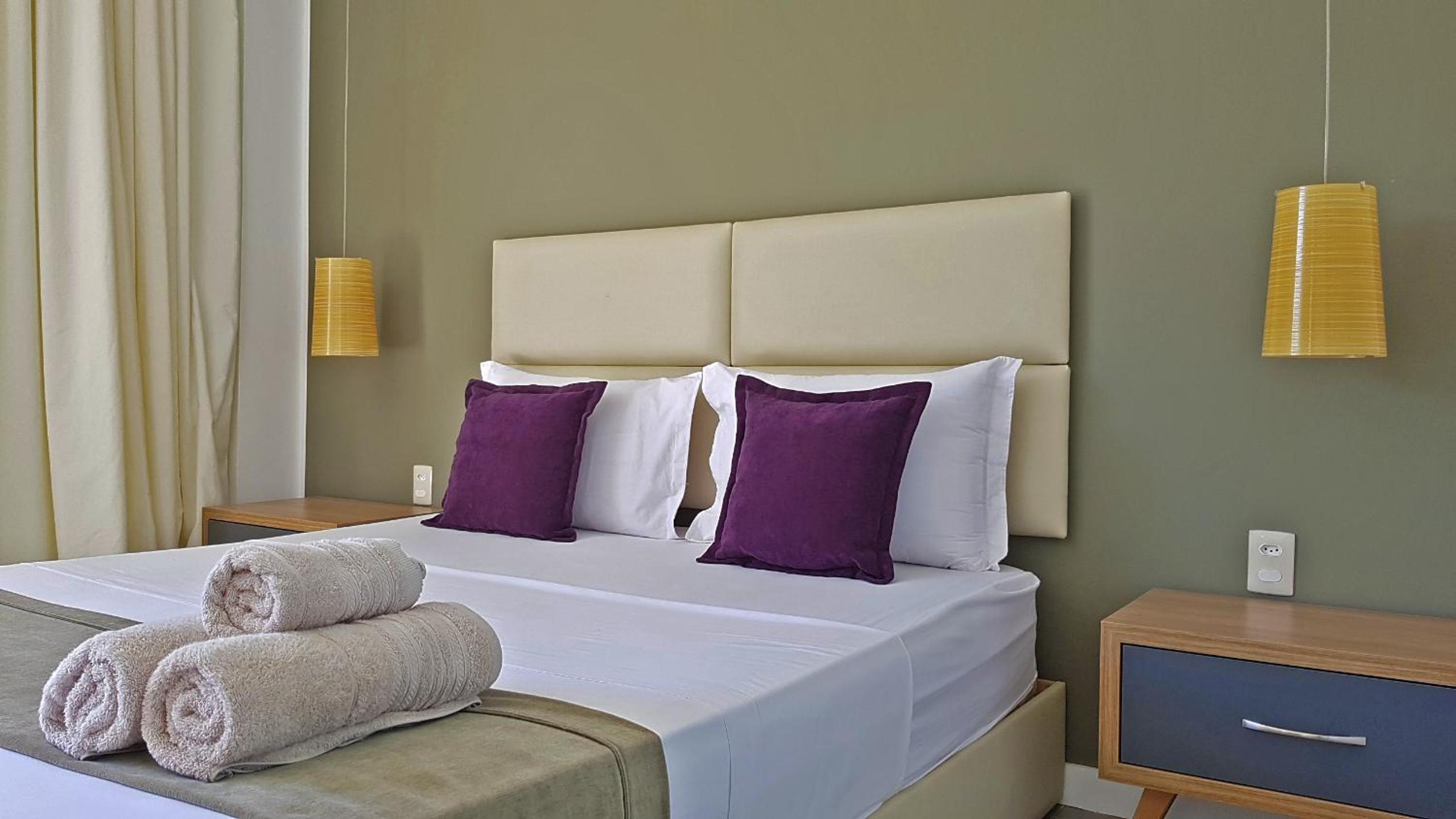 Deluxe King Suite - Photo 12