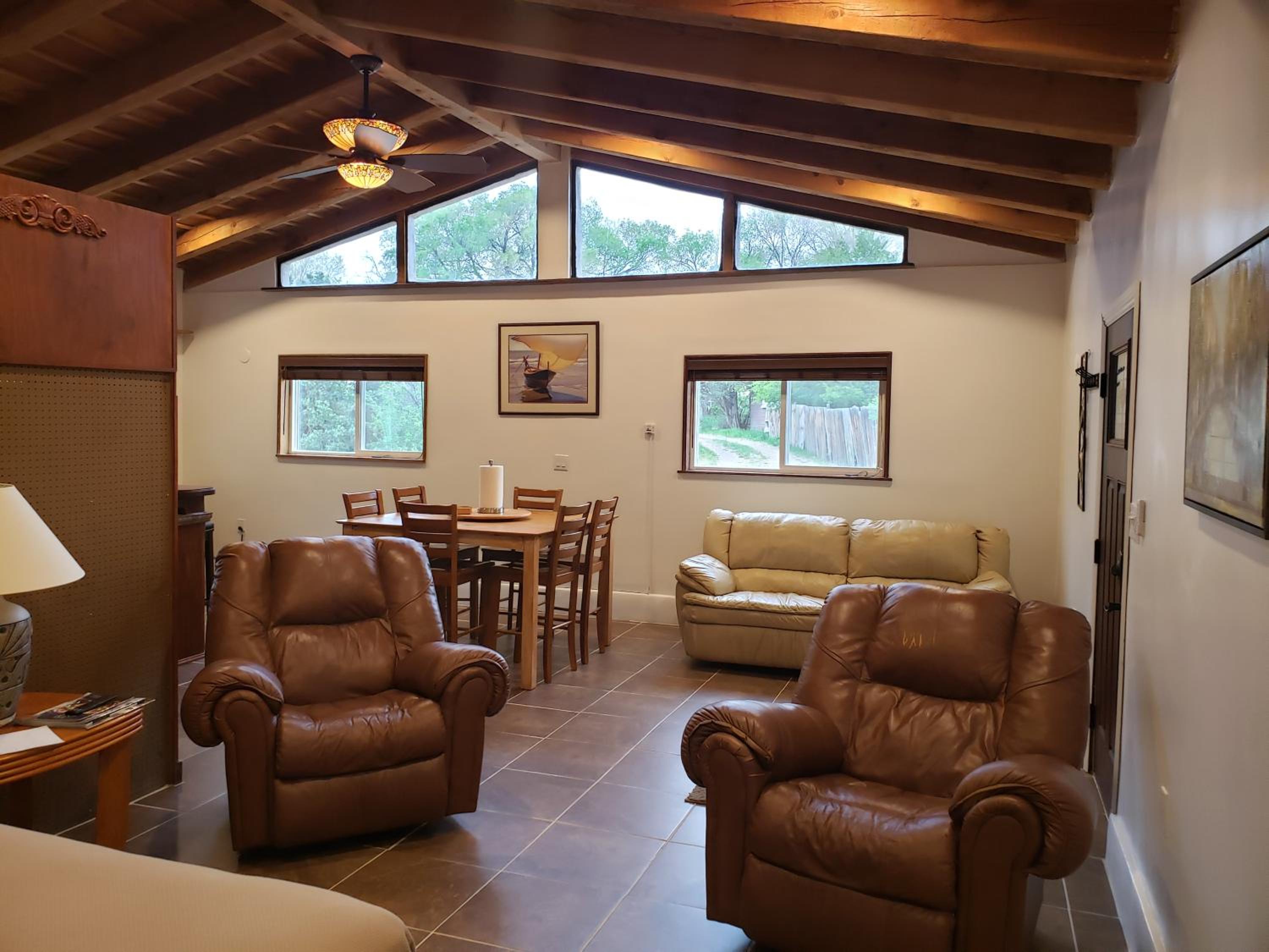 One-Bedroom House photo 2