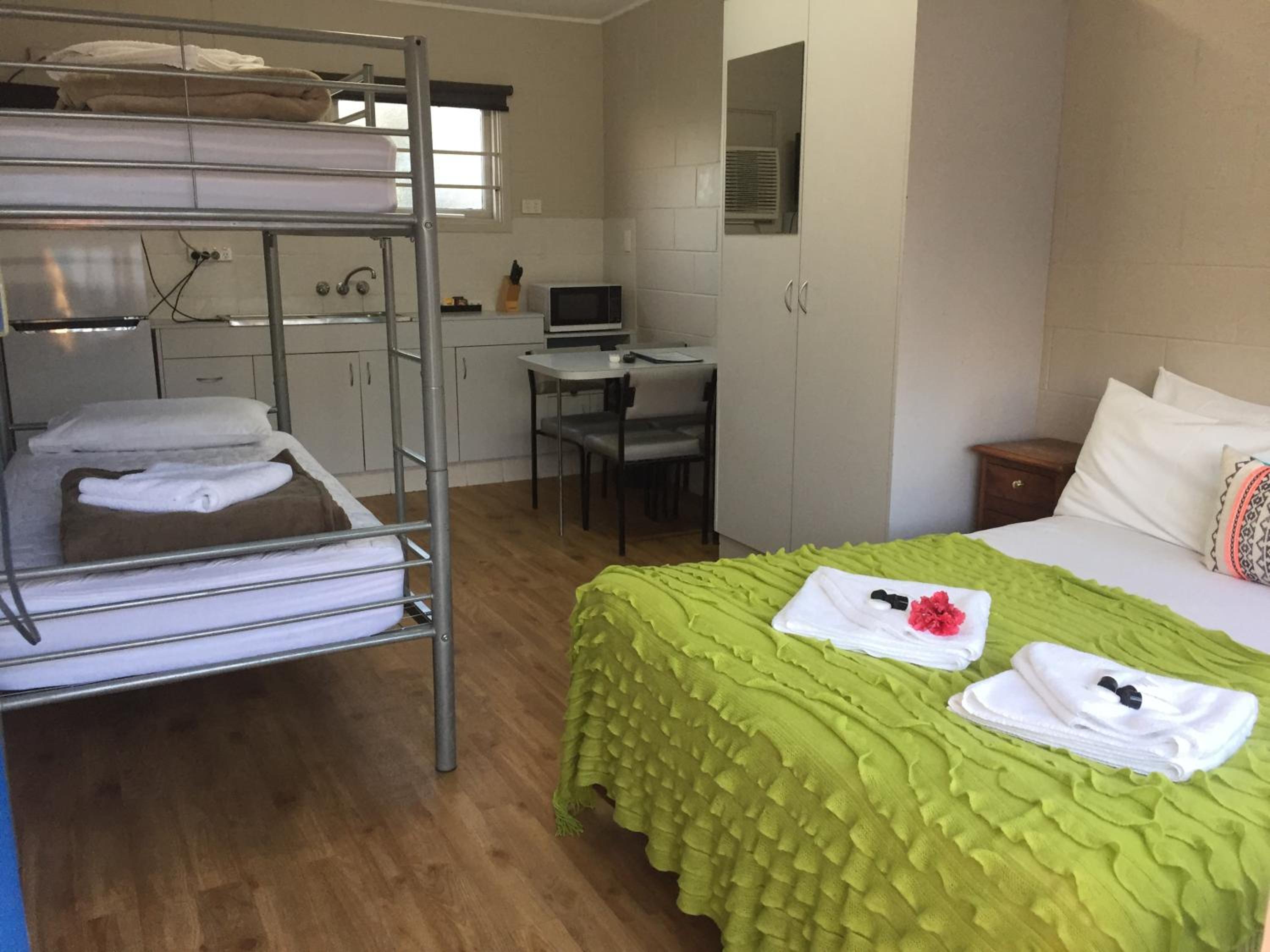 Basic Studio with Shared External Bathroom (4 Guests)