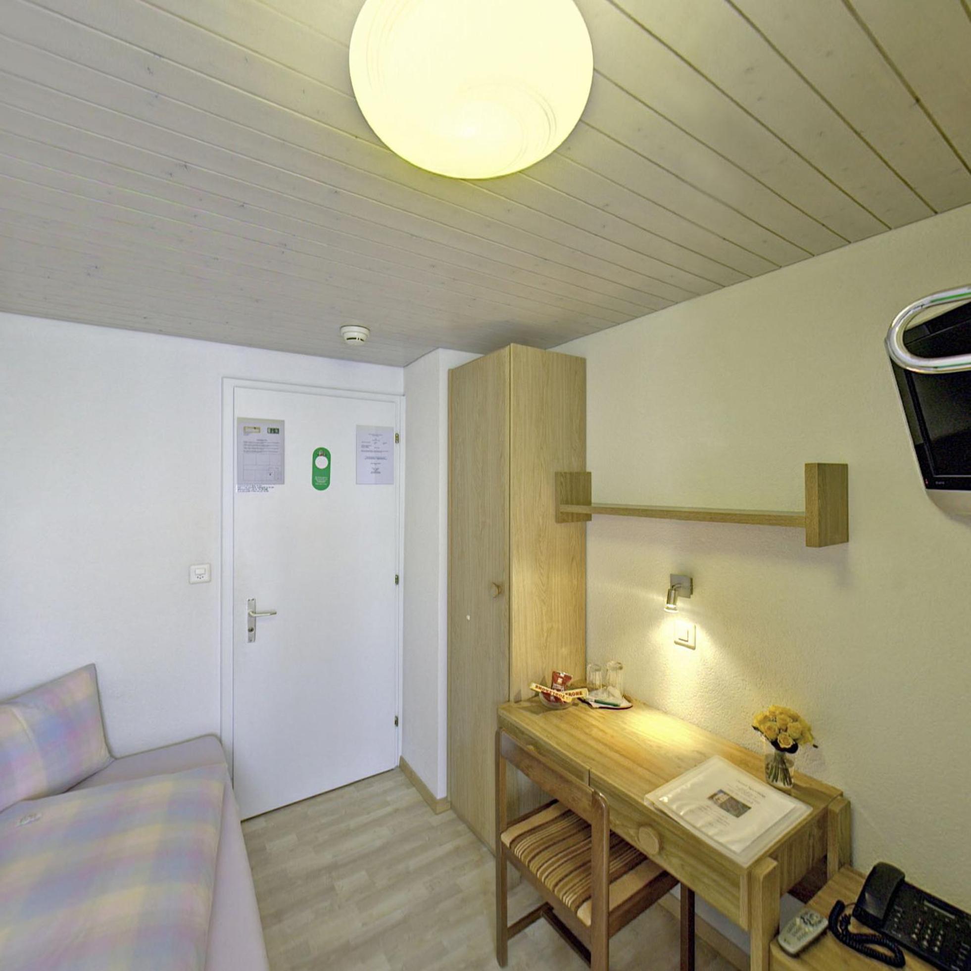 Single Room photo 1