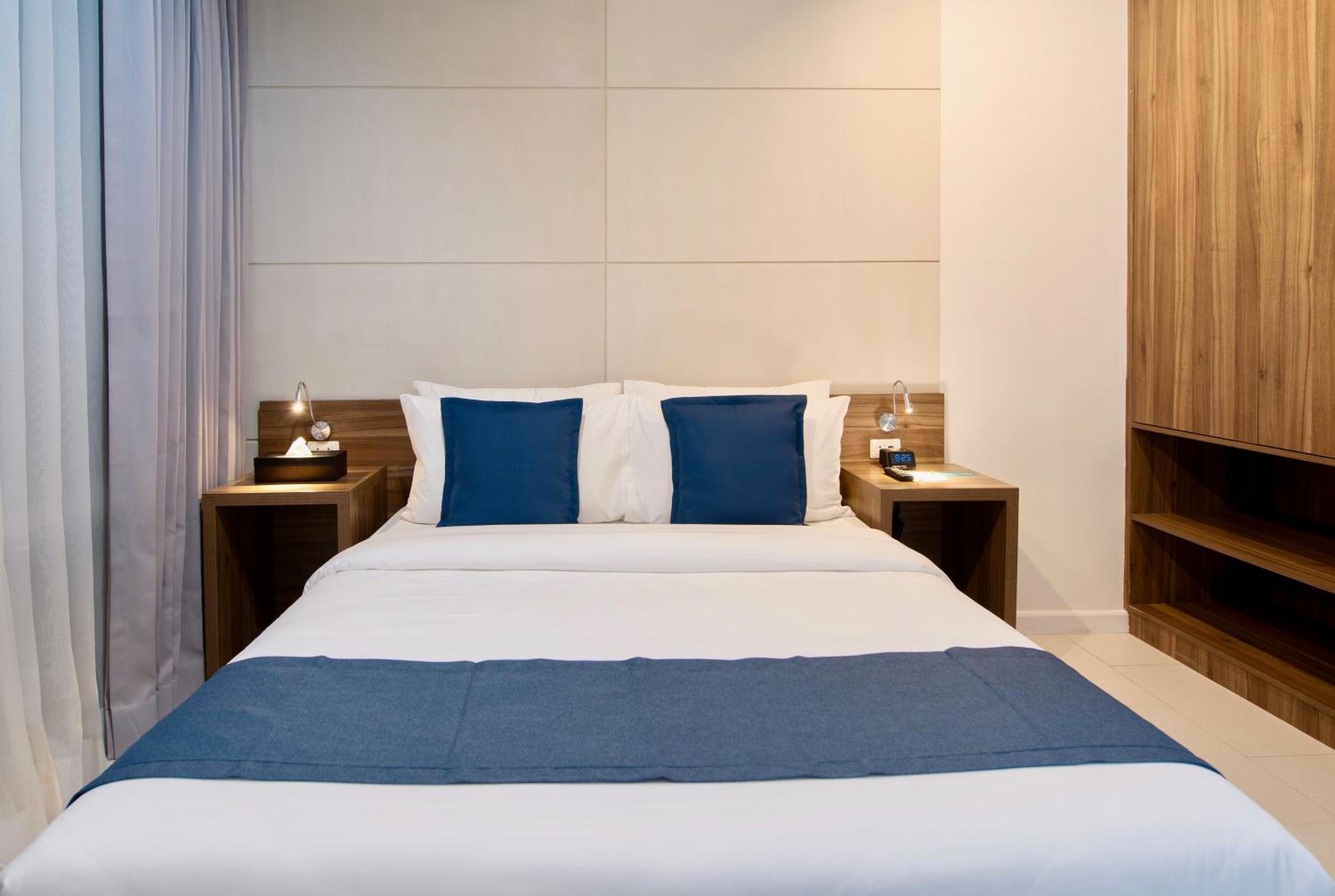 One Bedroom Executive Suite - Photo 3