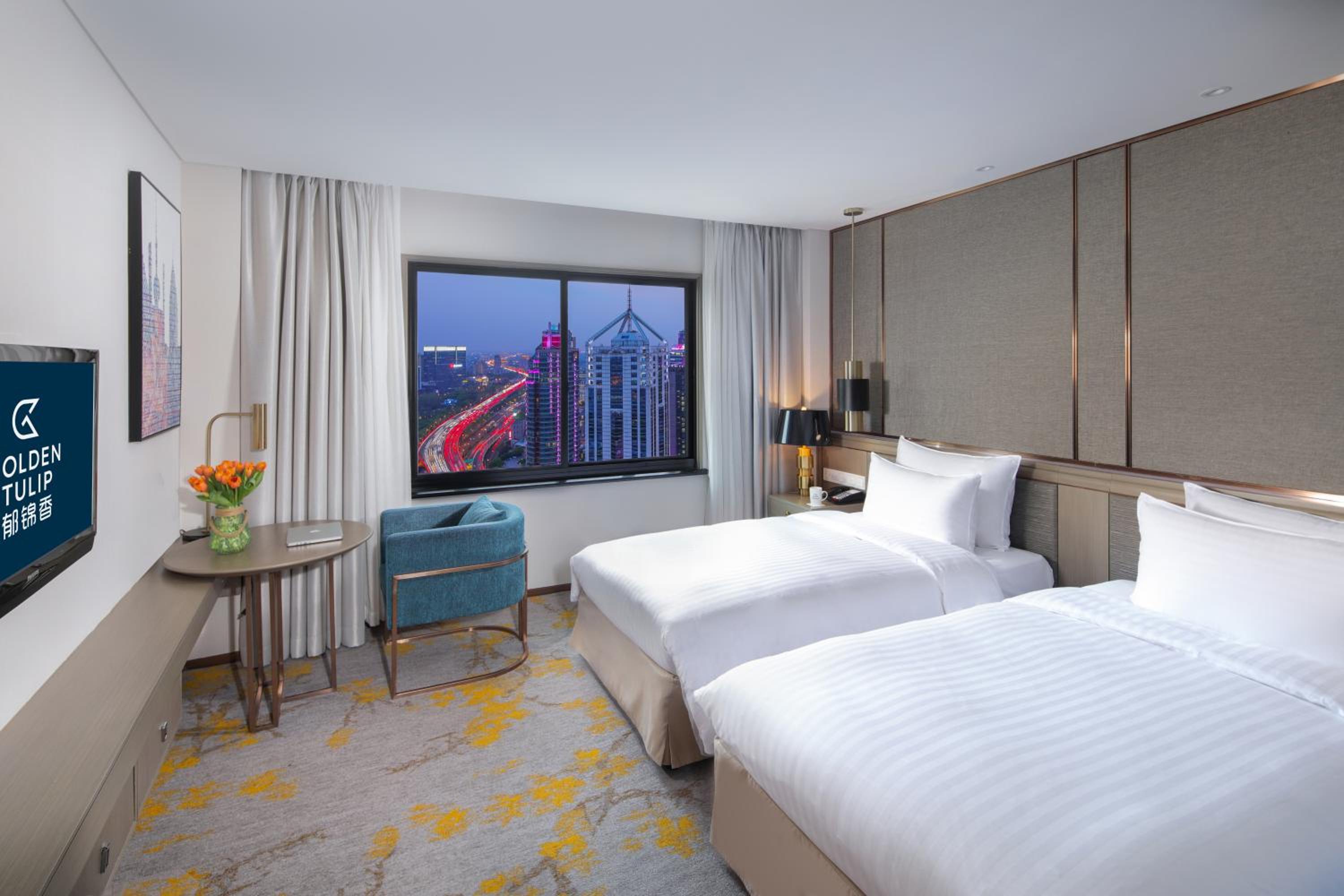 Standard Twin Room- A free copy of Shanghai Taste and a welcome gift upon check-in