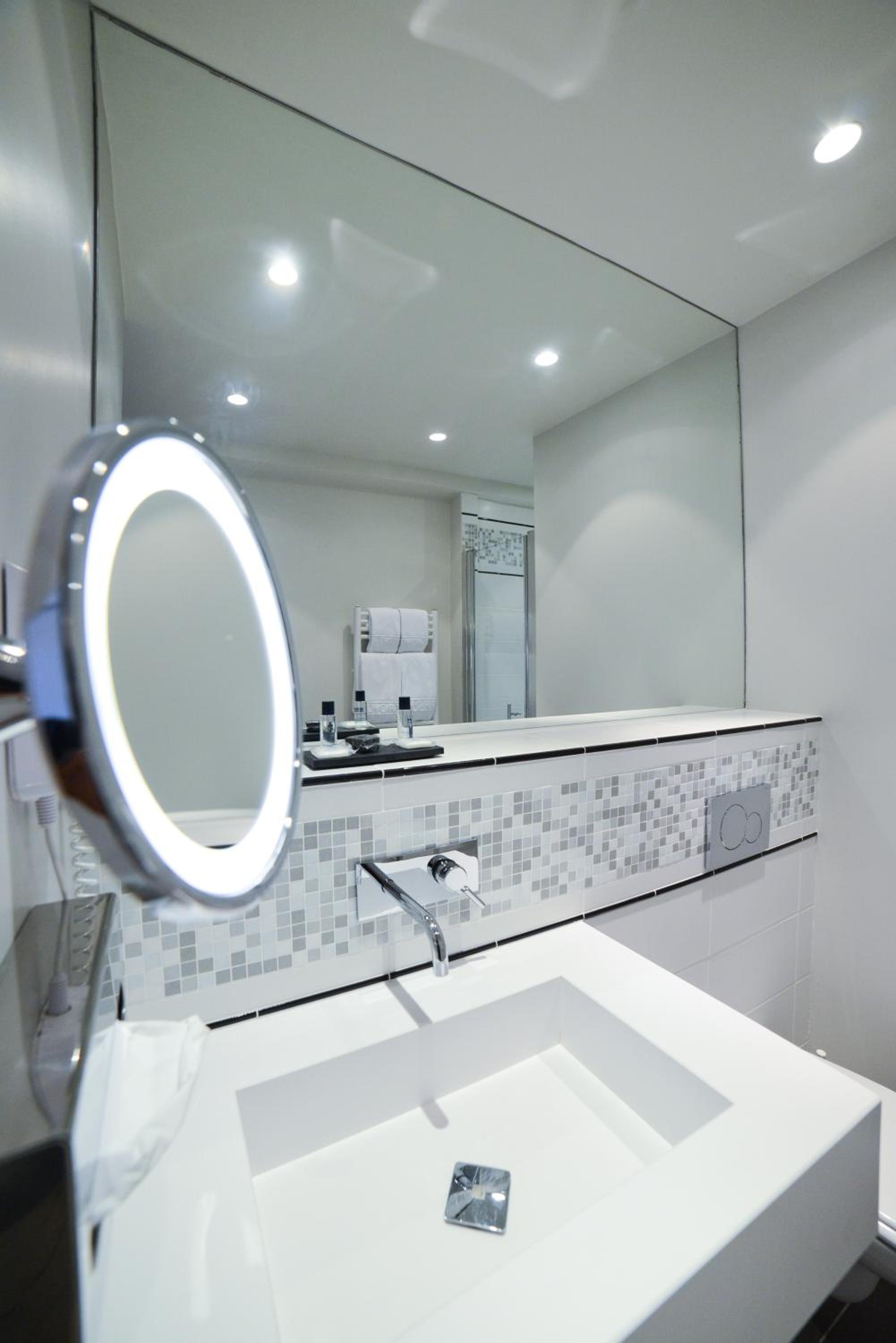 Superior Double Room - Photo 12