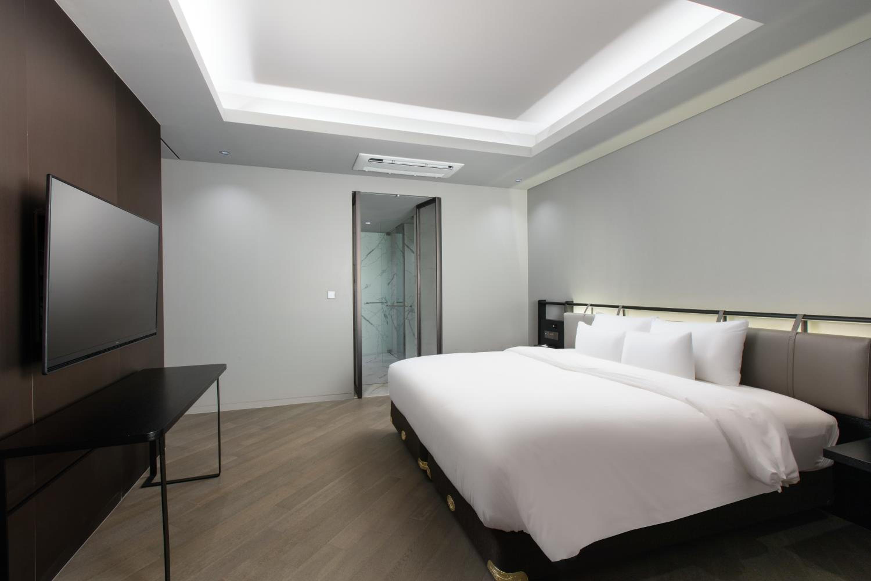 Royal Suite photo 1