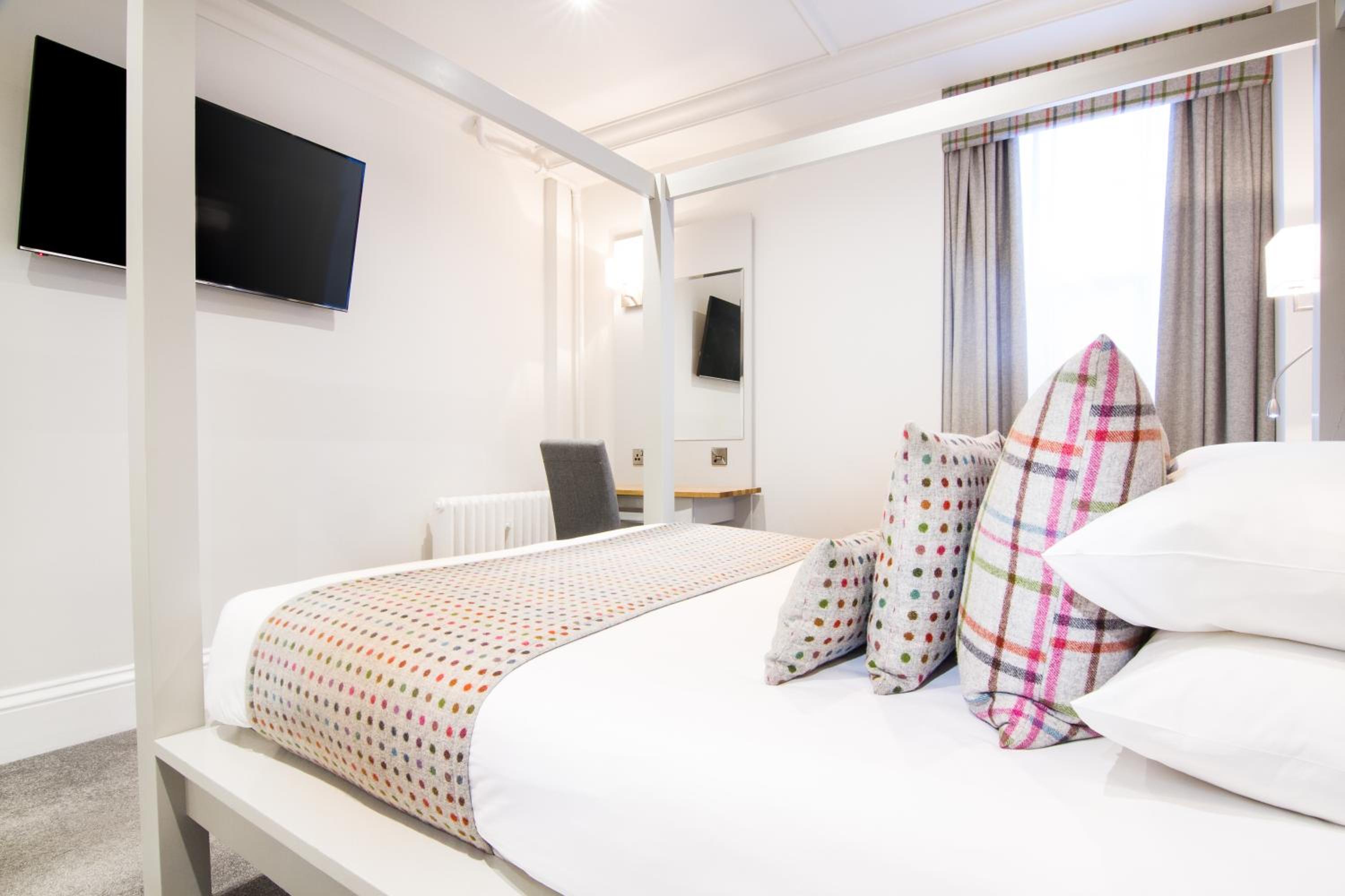 Four Poster Double Room photo 2
