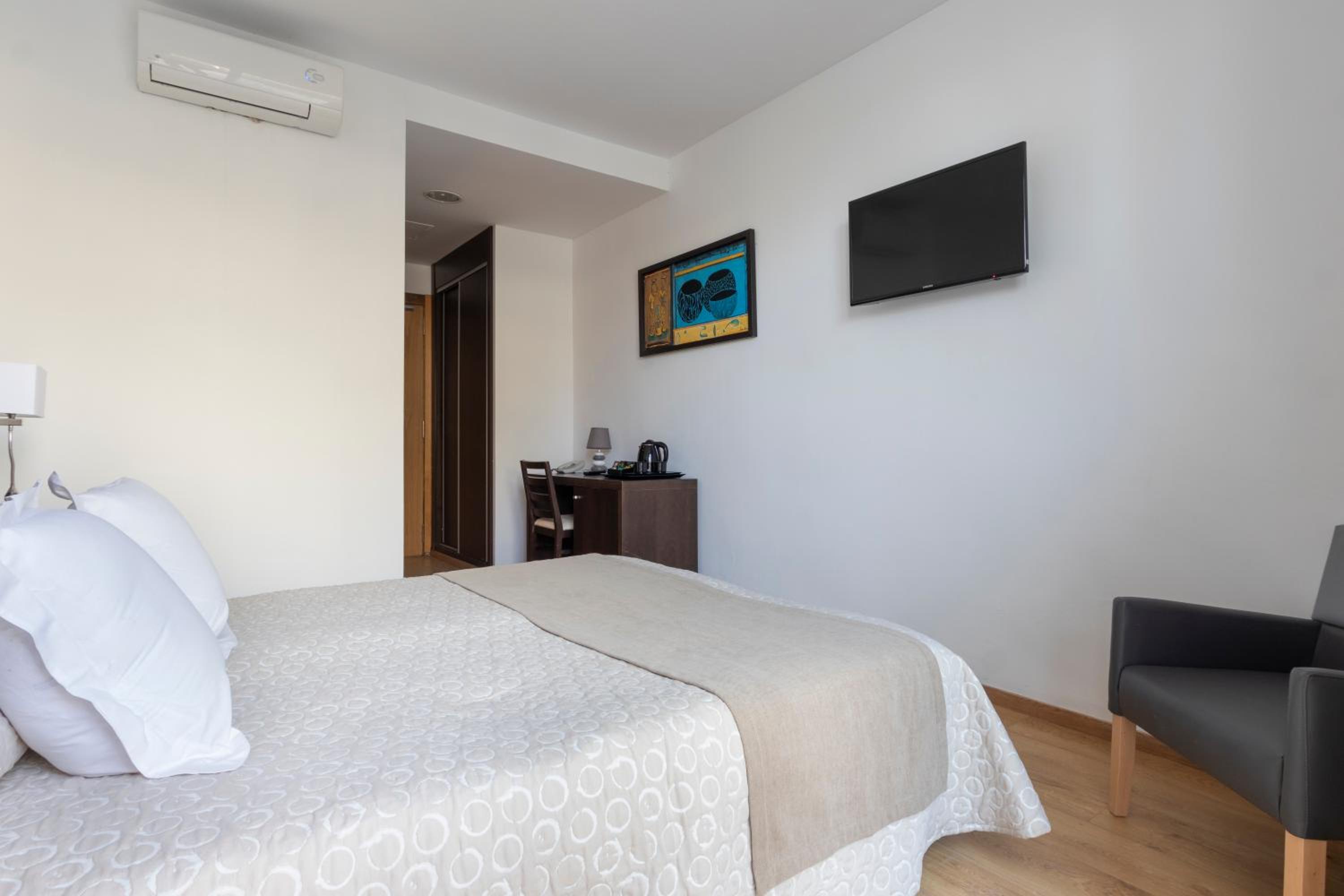 Habitación Doble Económica (2 adultos)