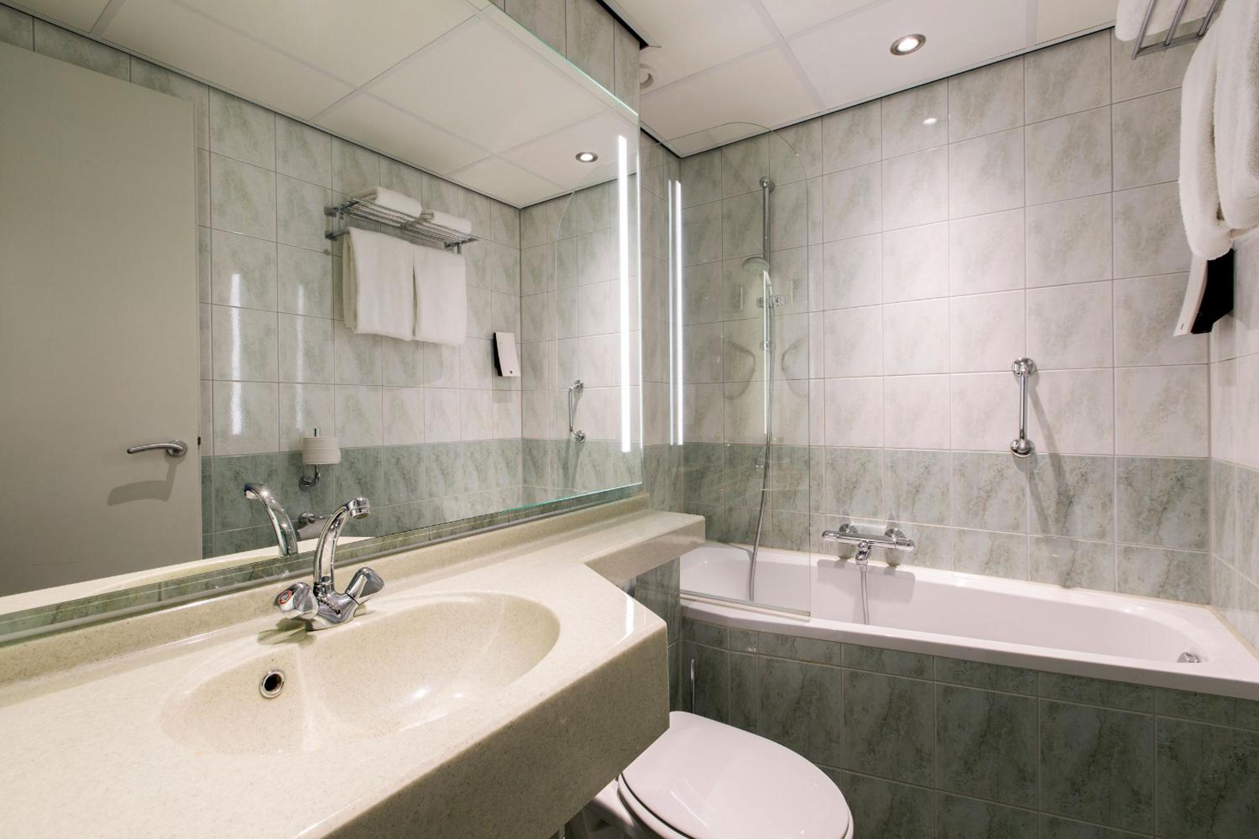 Comfort Room 1 Double Bed