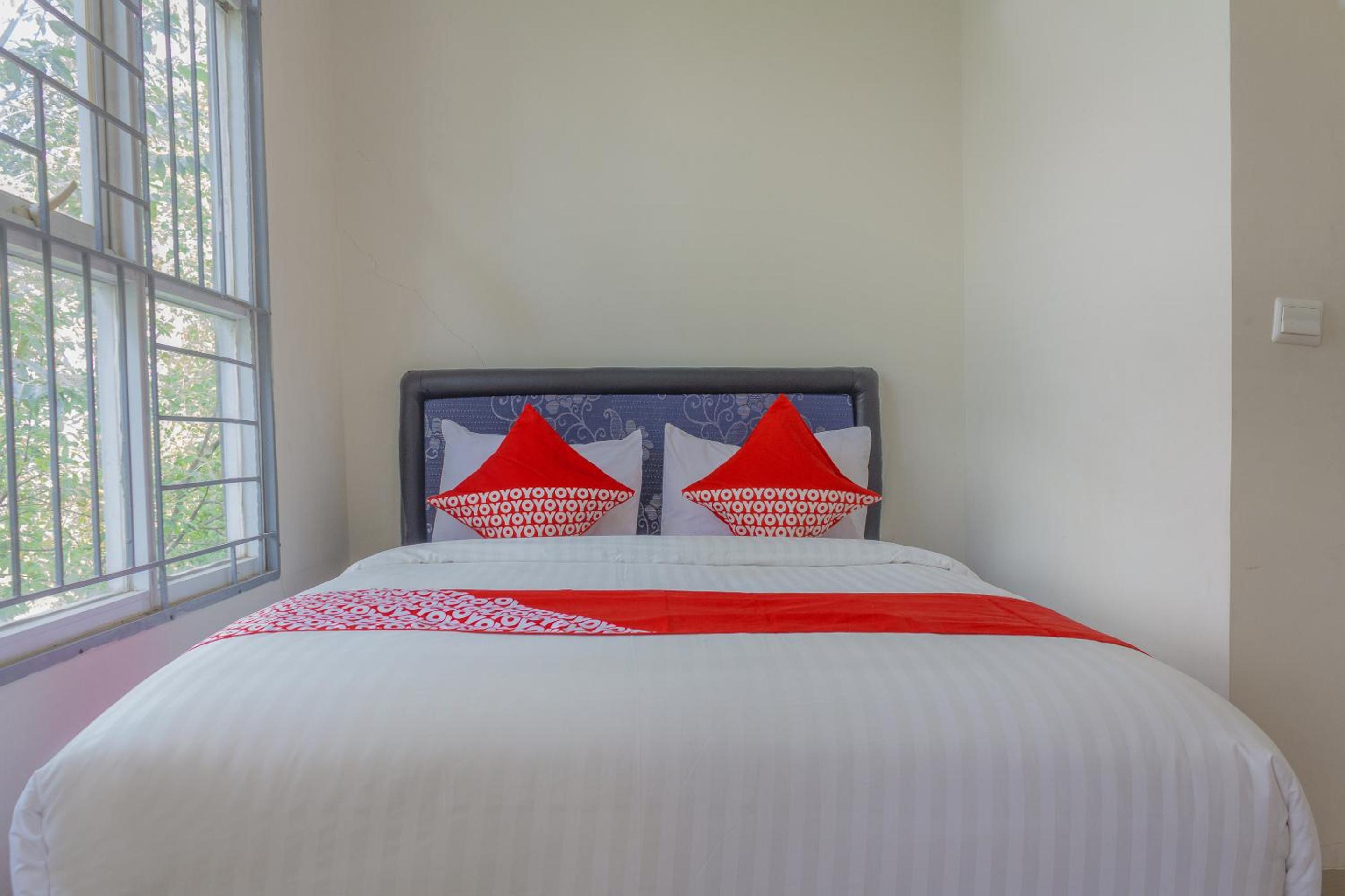 Standard Double Room - Photo 2