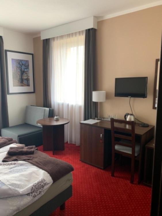 Double Room with Balcony (2 Adults + 1 Child) photo 2