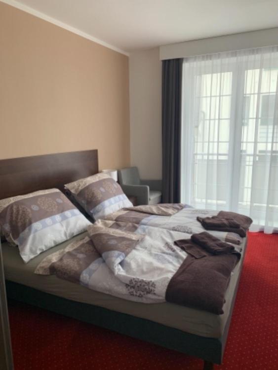 Double Room with Balcony (2 Adults + 1 Child) photo 2