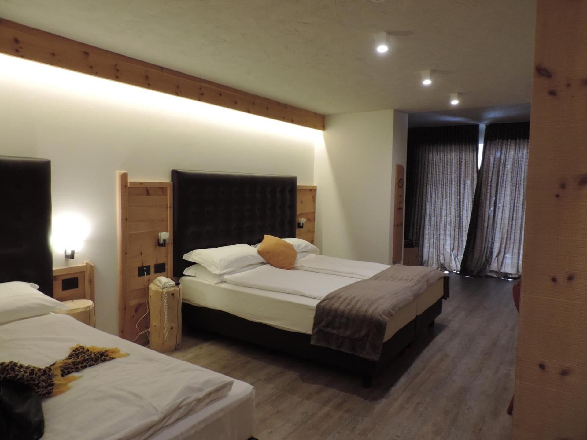Deluxe Quadruple Room - Photo 2