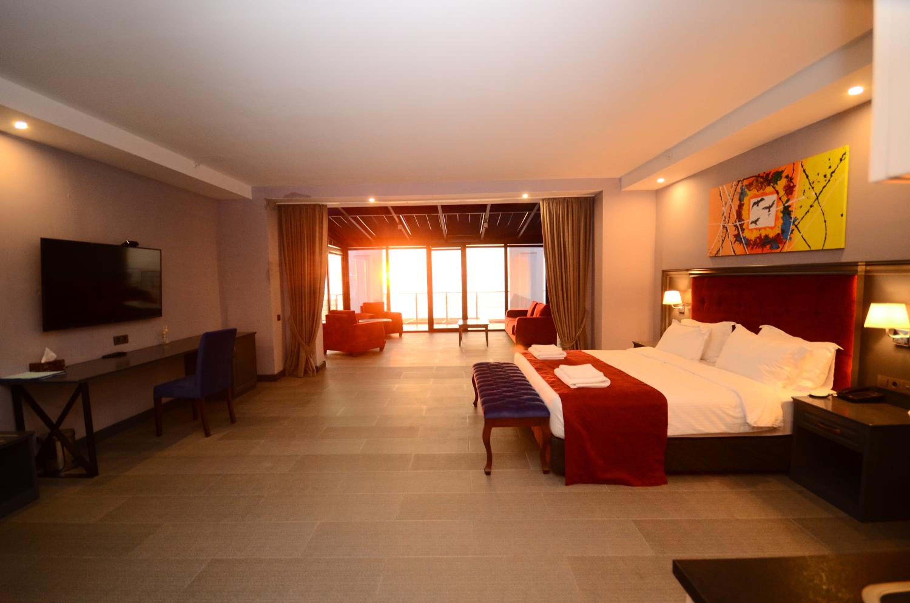 Executive Suite photo 1