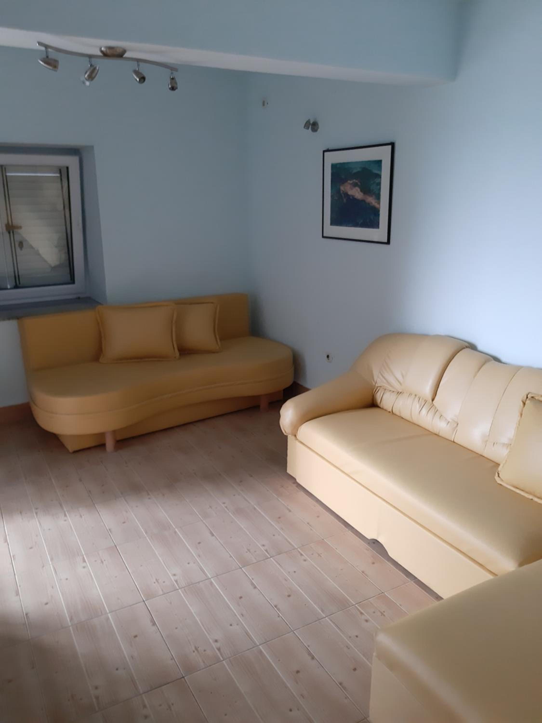 Apartment - Split Level