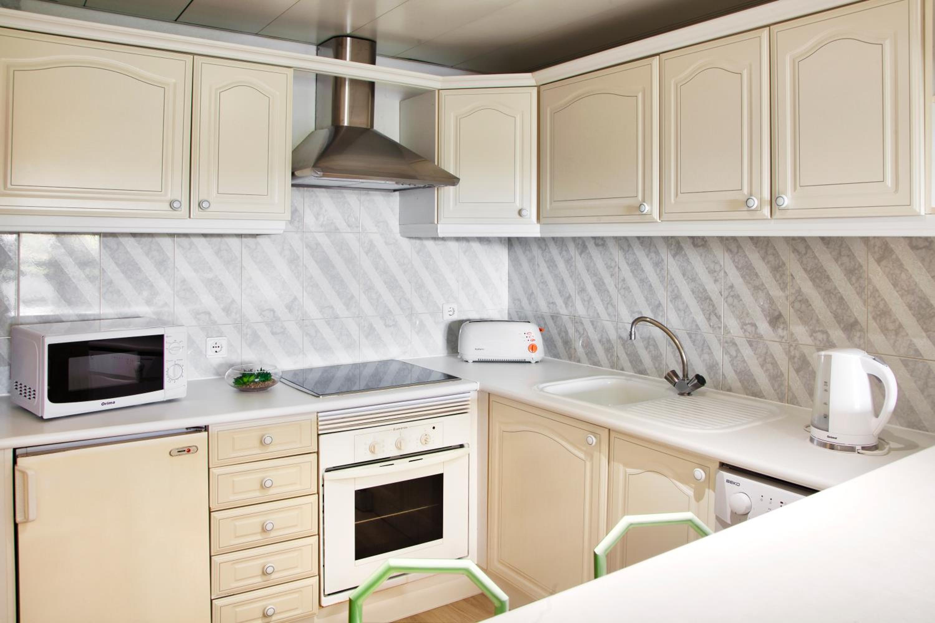 Studio Apartment - Photo 11