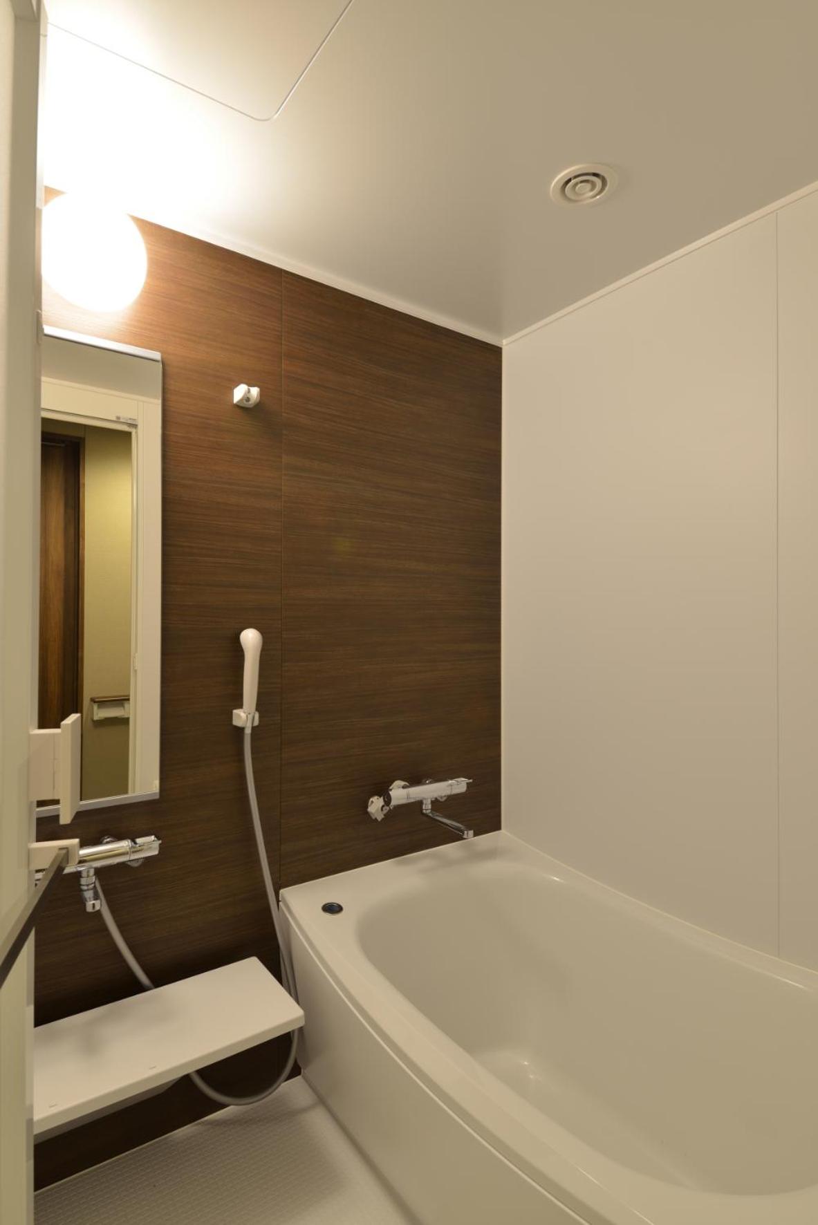 Superior Twin Room with Bath - Non Smoking - No Daily Cleaning