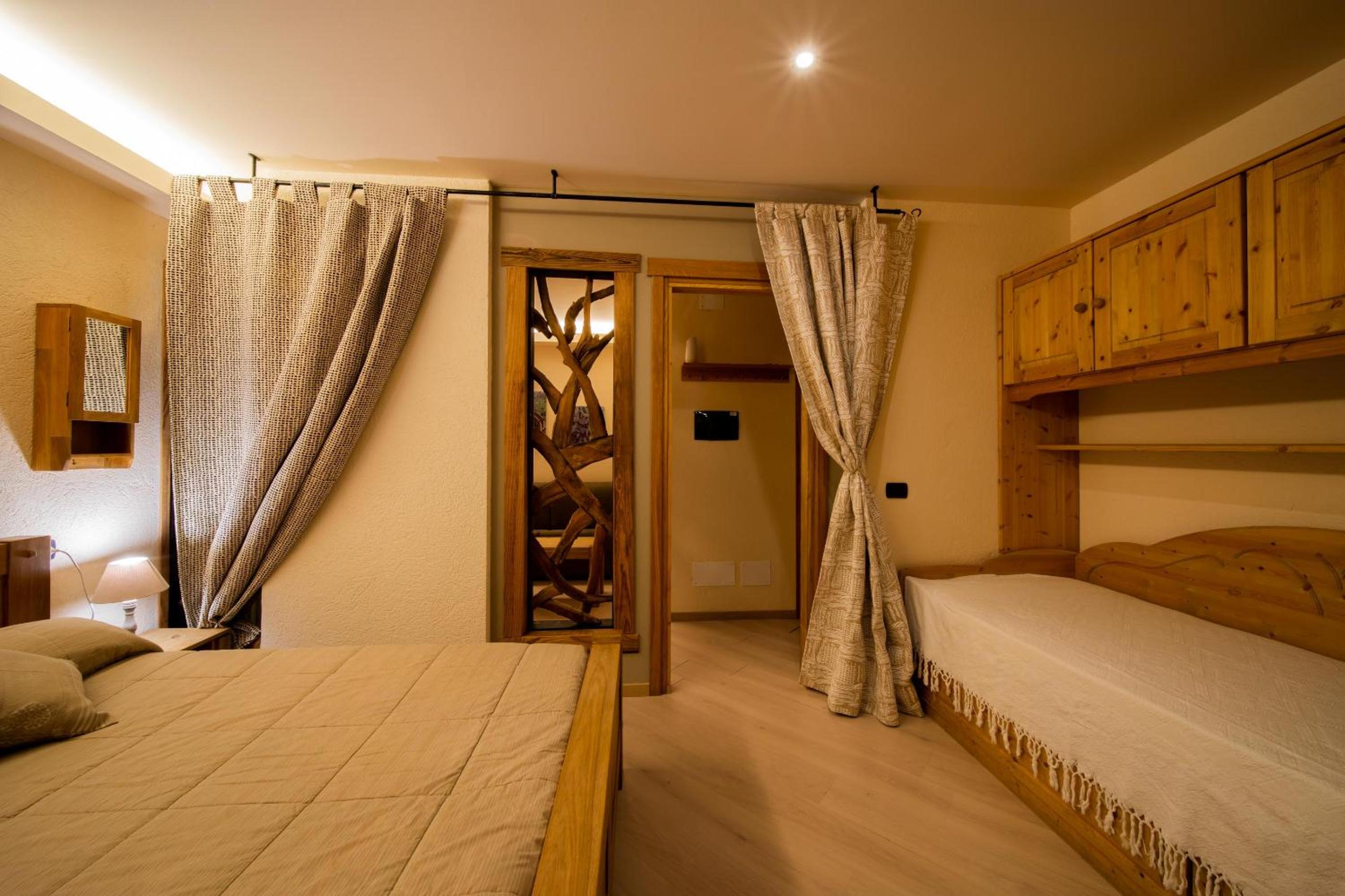 One-Bedroom Apartment (4 Adults) - Appartamento n. 1 photo 2