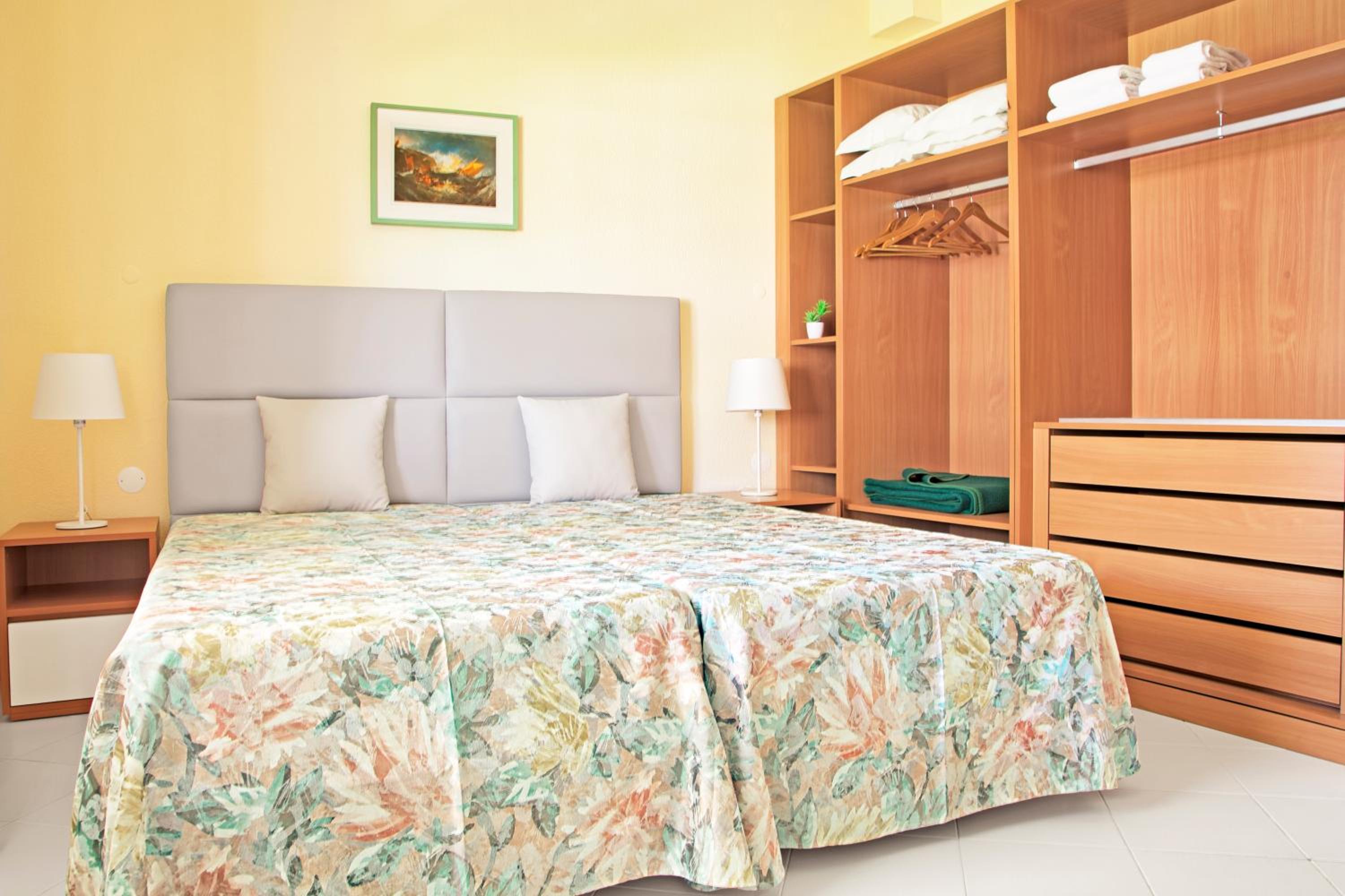 One-Bedroom Apartment - Photo 20