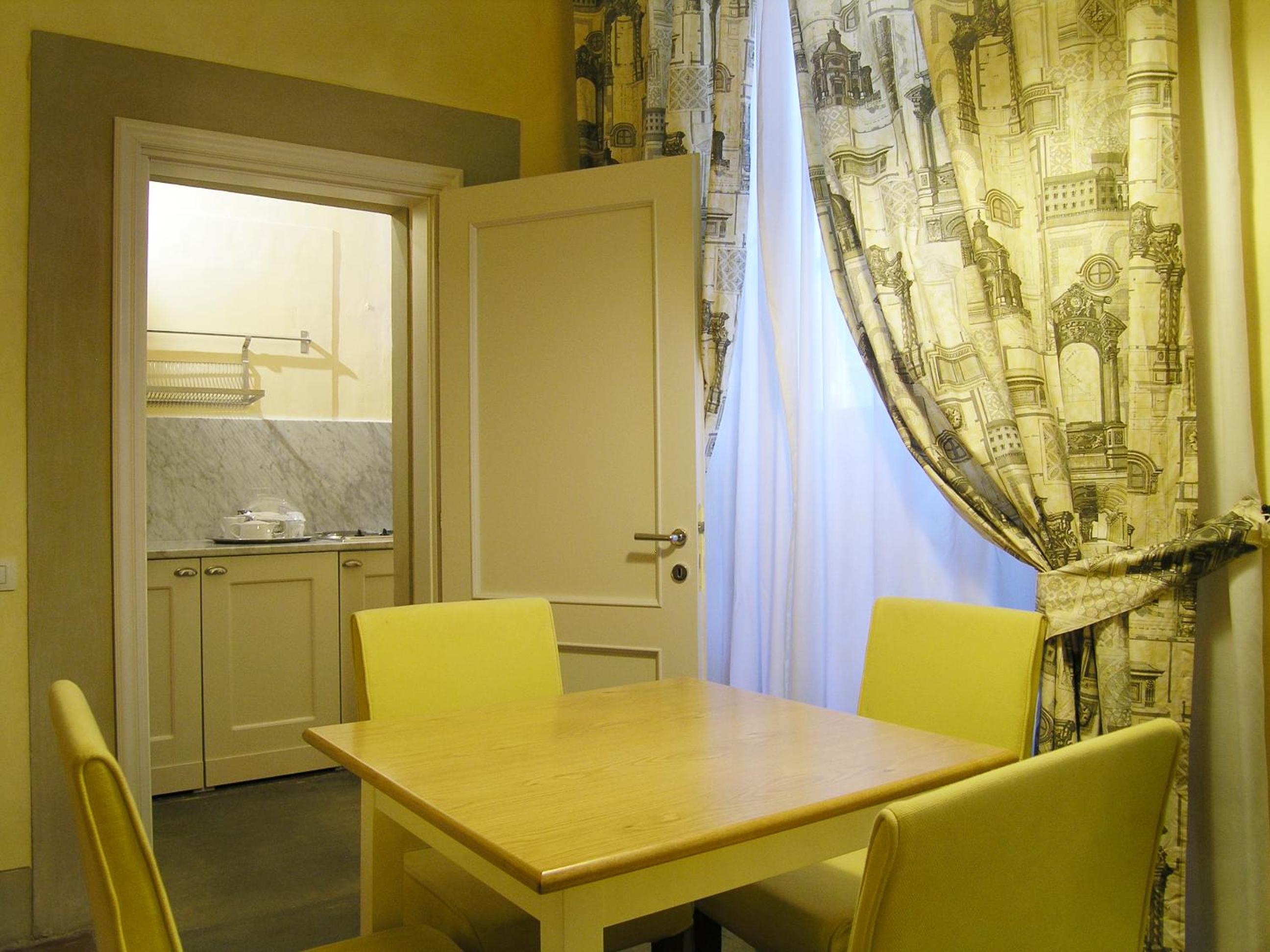 Premium Studio photo 2