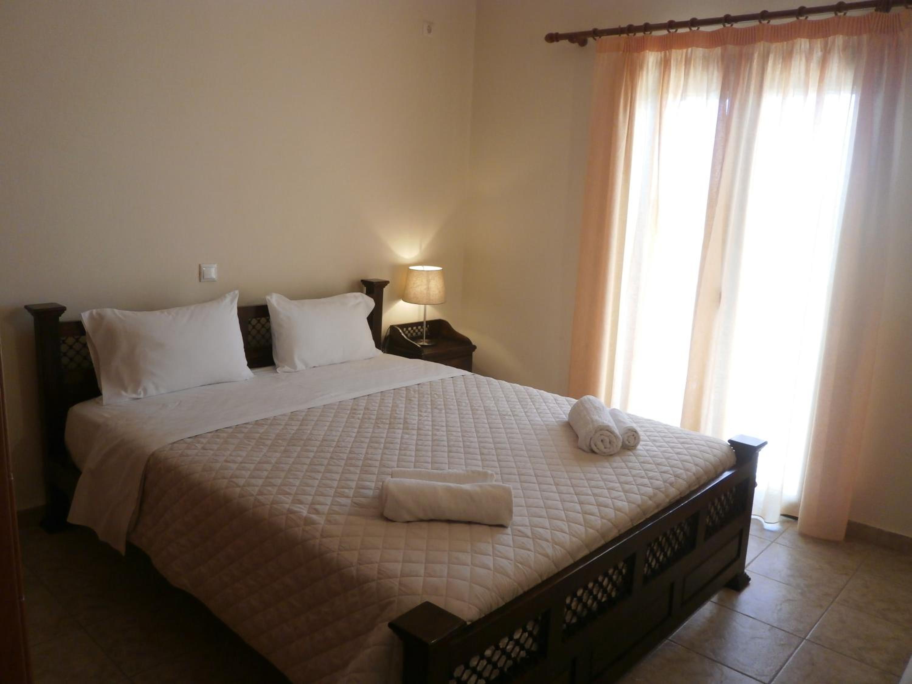 One-Bedroom Apartment with Balcony and Sea View