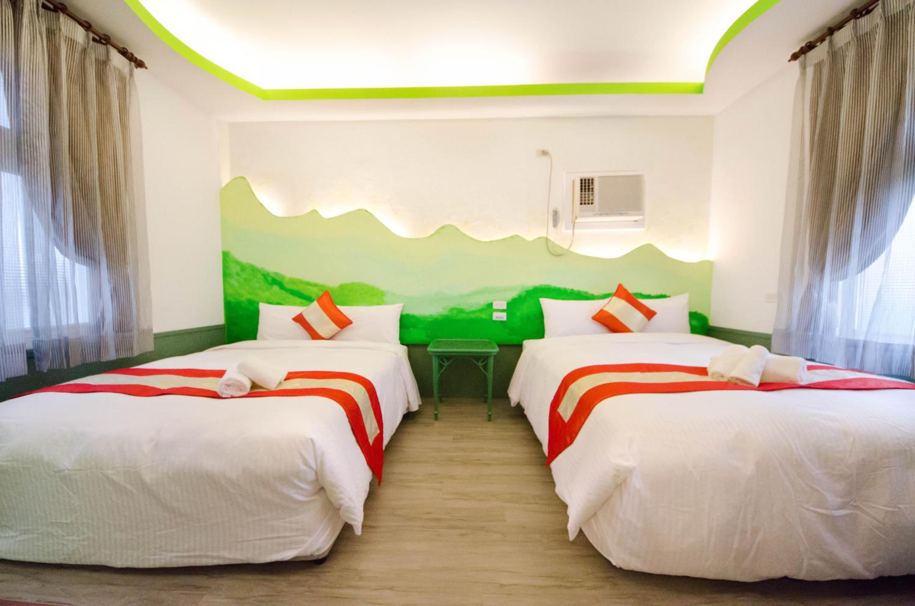 Quadruple Room with Shower photo 3