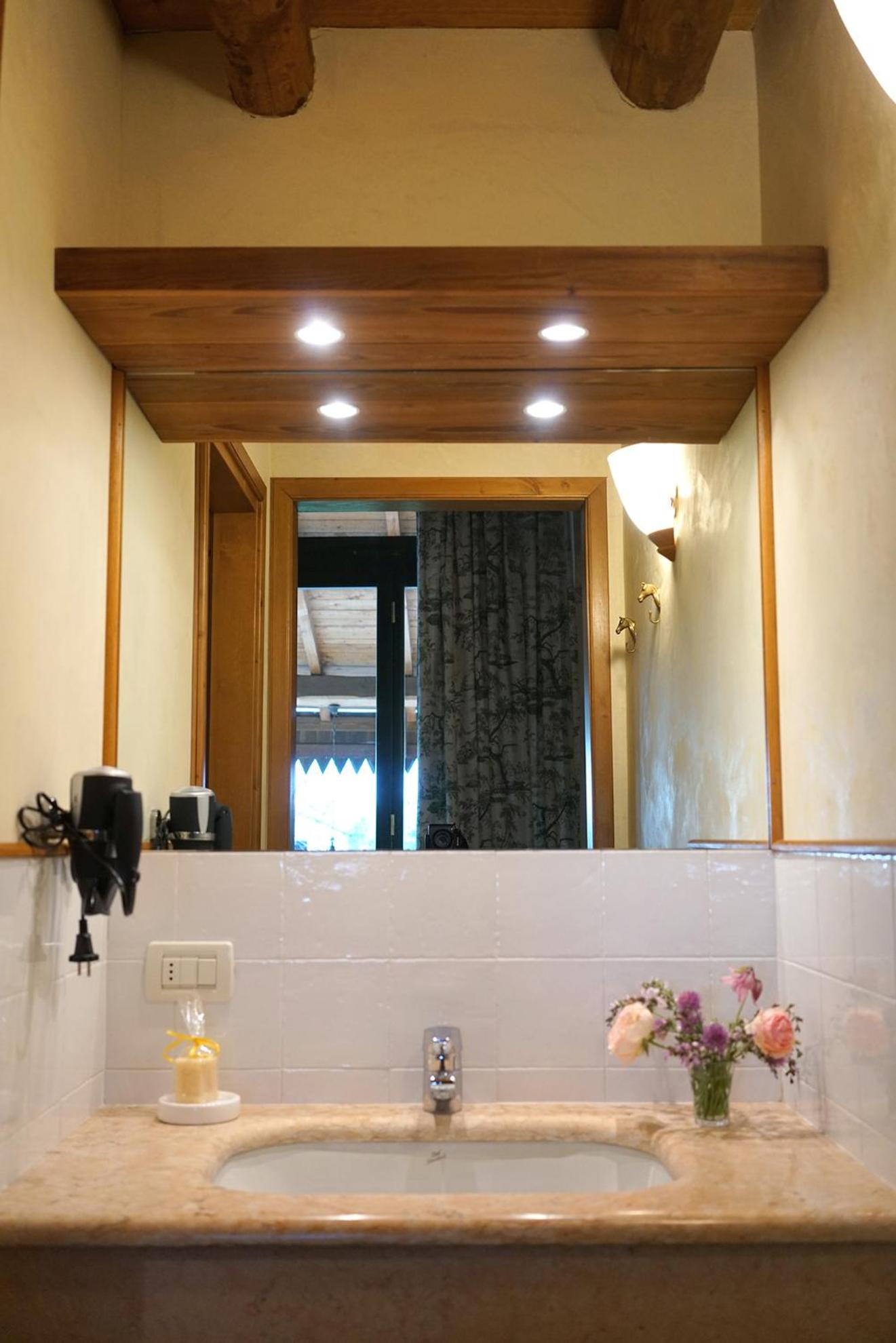 Duplex Quadruple Room - Photo 4
