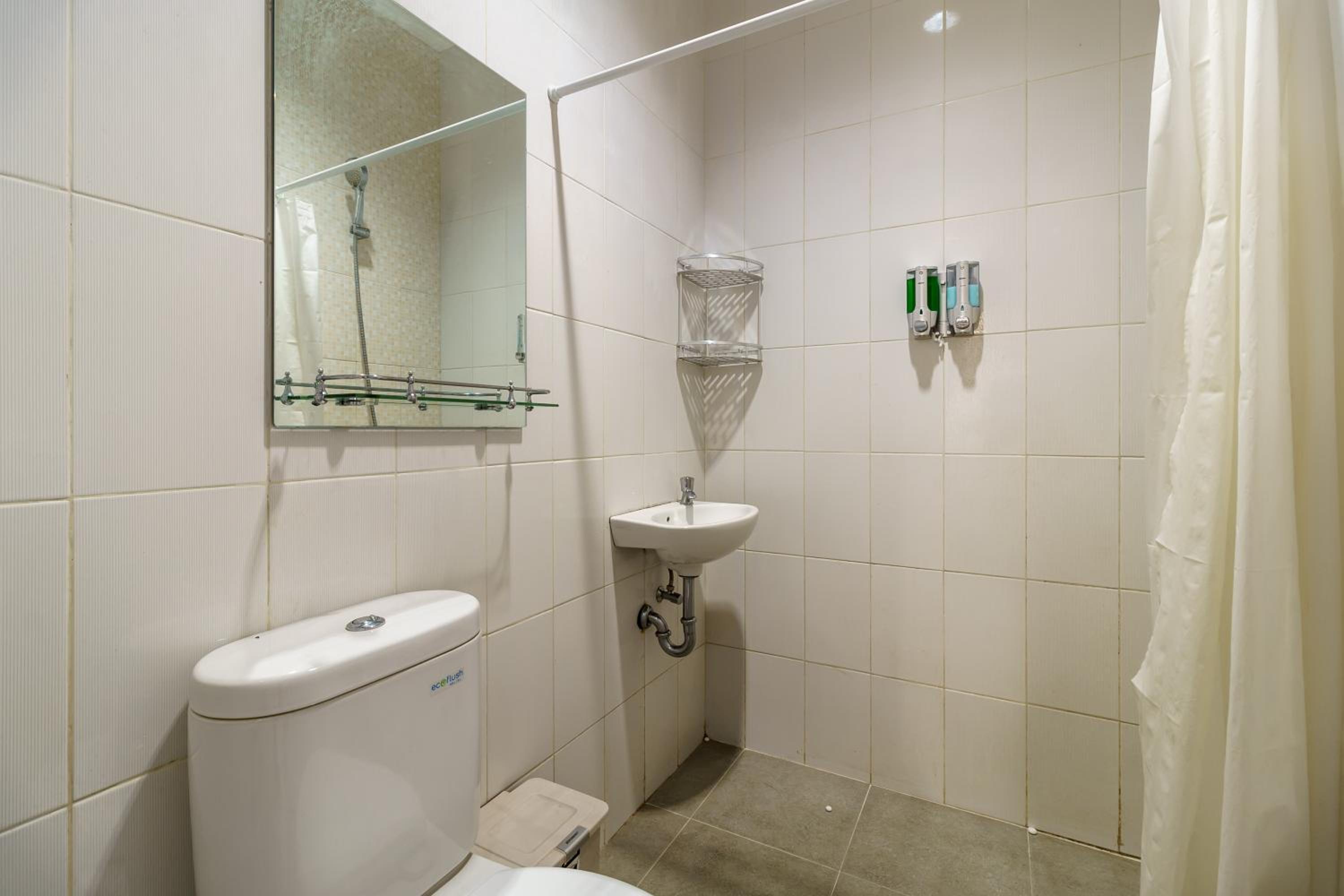 Standard Double Room - Photo 3
