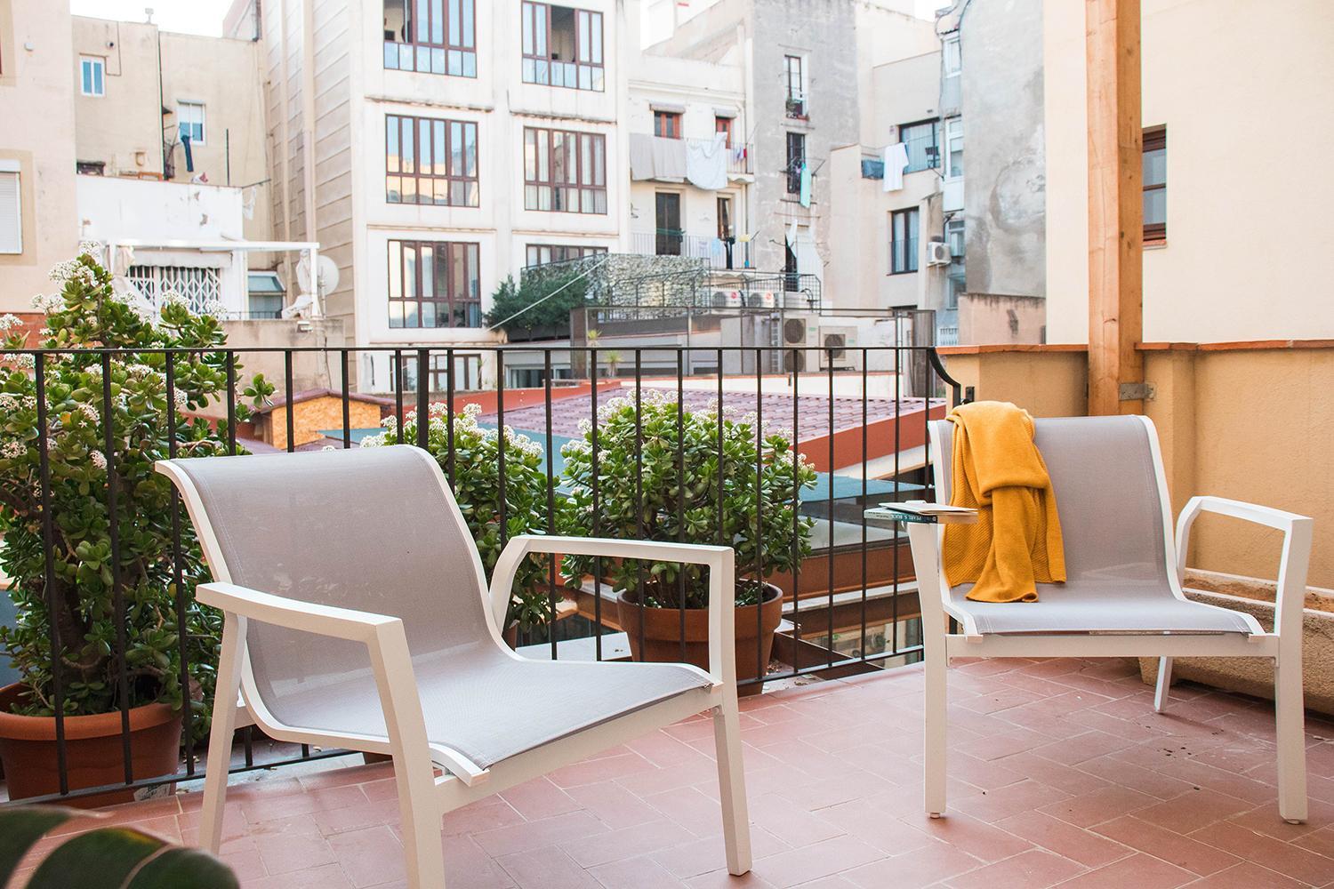 Deluxe Double Room with Balcony photo 3