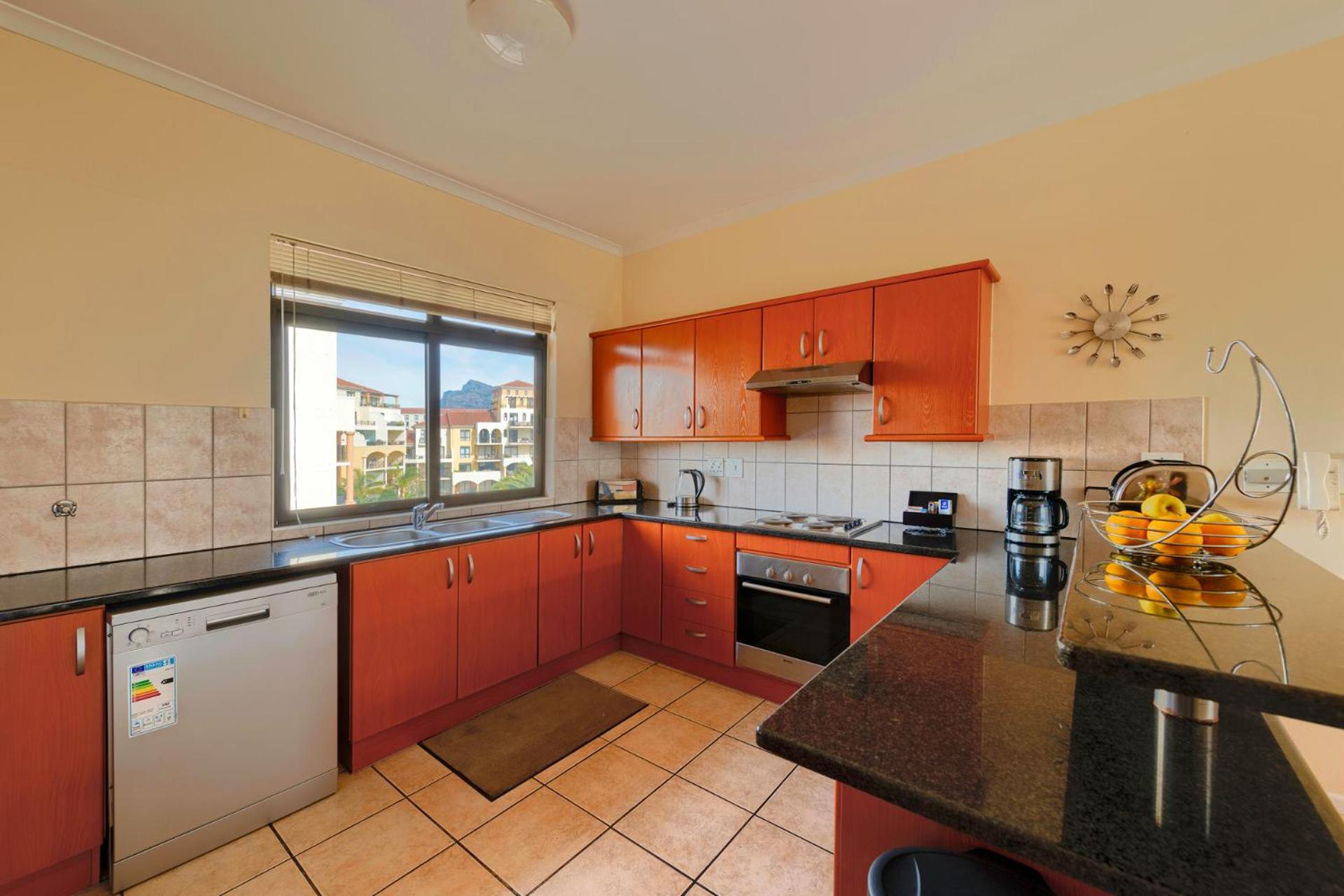 Two-Bedroom Apartment - Photo 3